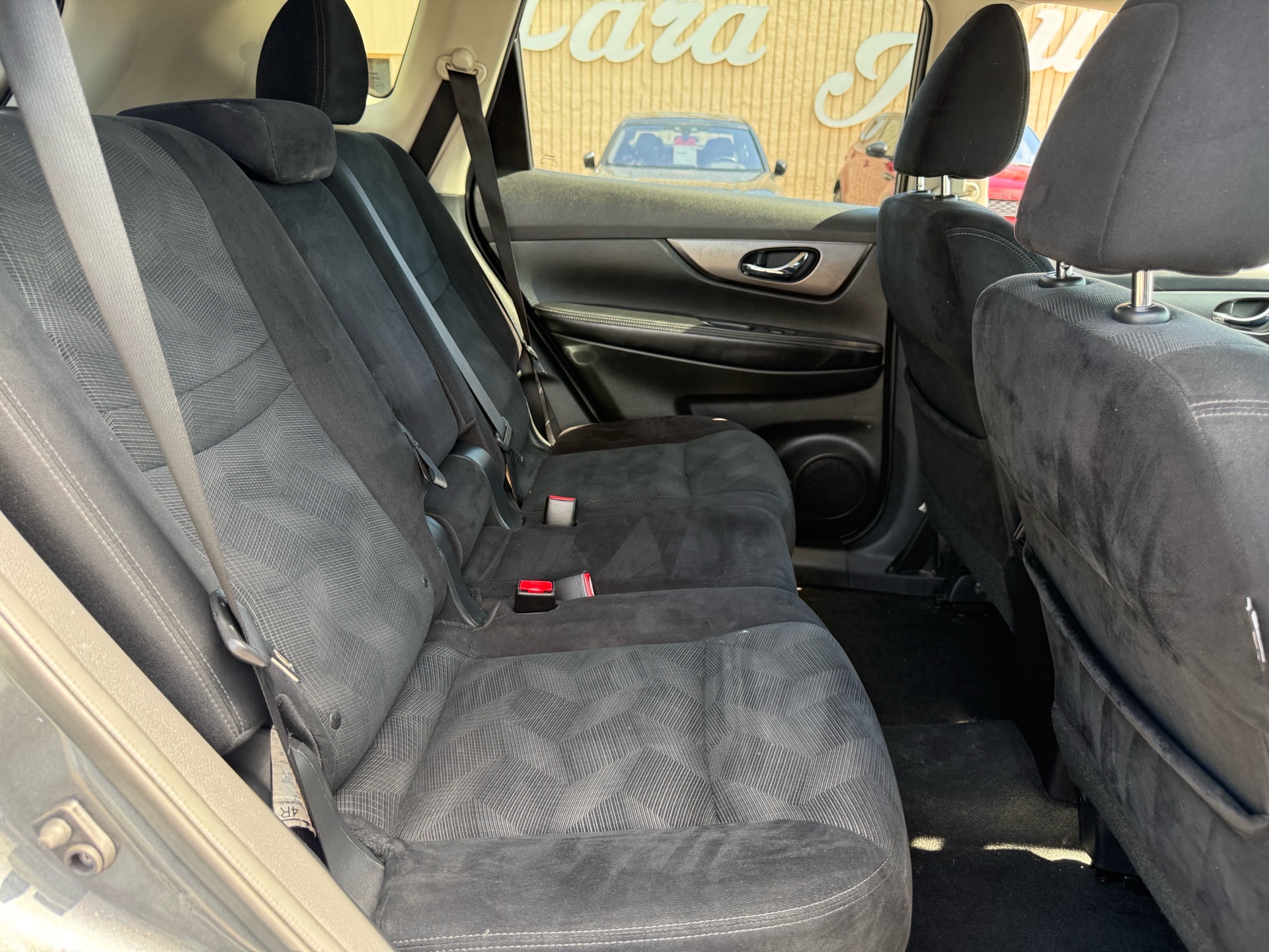 /carage/2015-Nissan-Rogue-8352027012100995.jpg