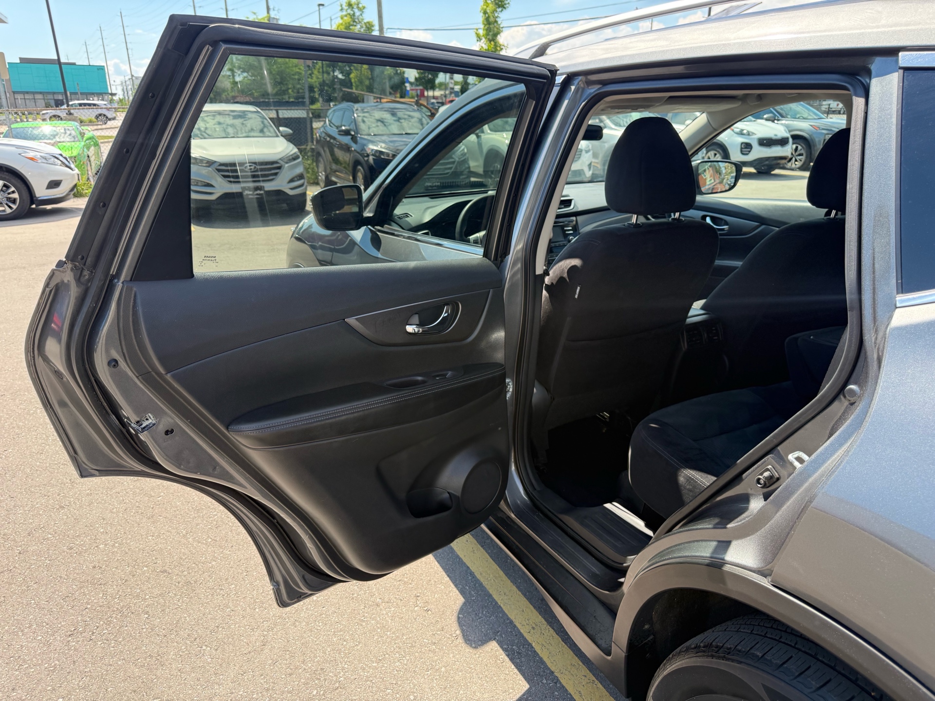 /carage/2015-Nissan-Rogue-8876439753607956.jpg