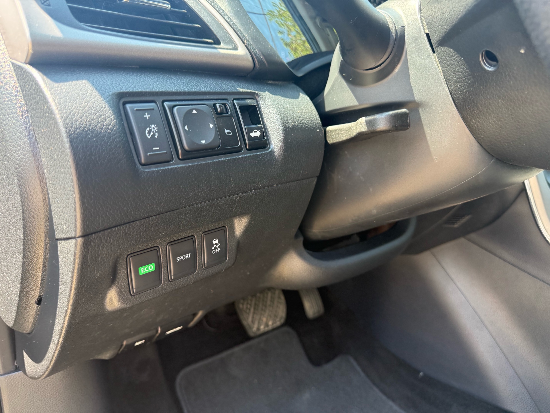 /carage/2015-Nissan-Sentra-5767885469025369.jpg