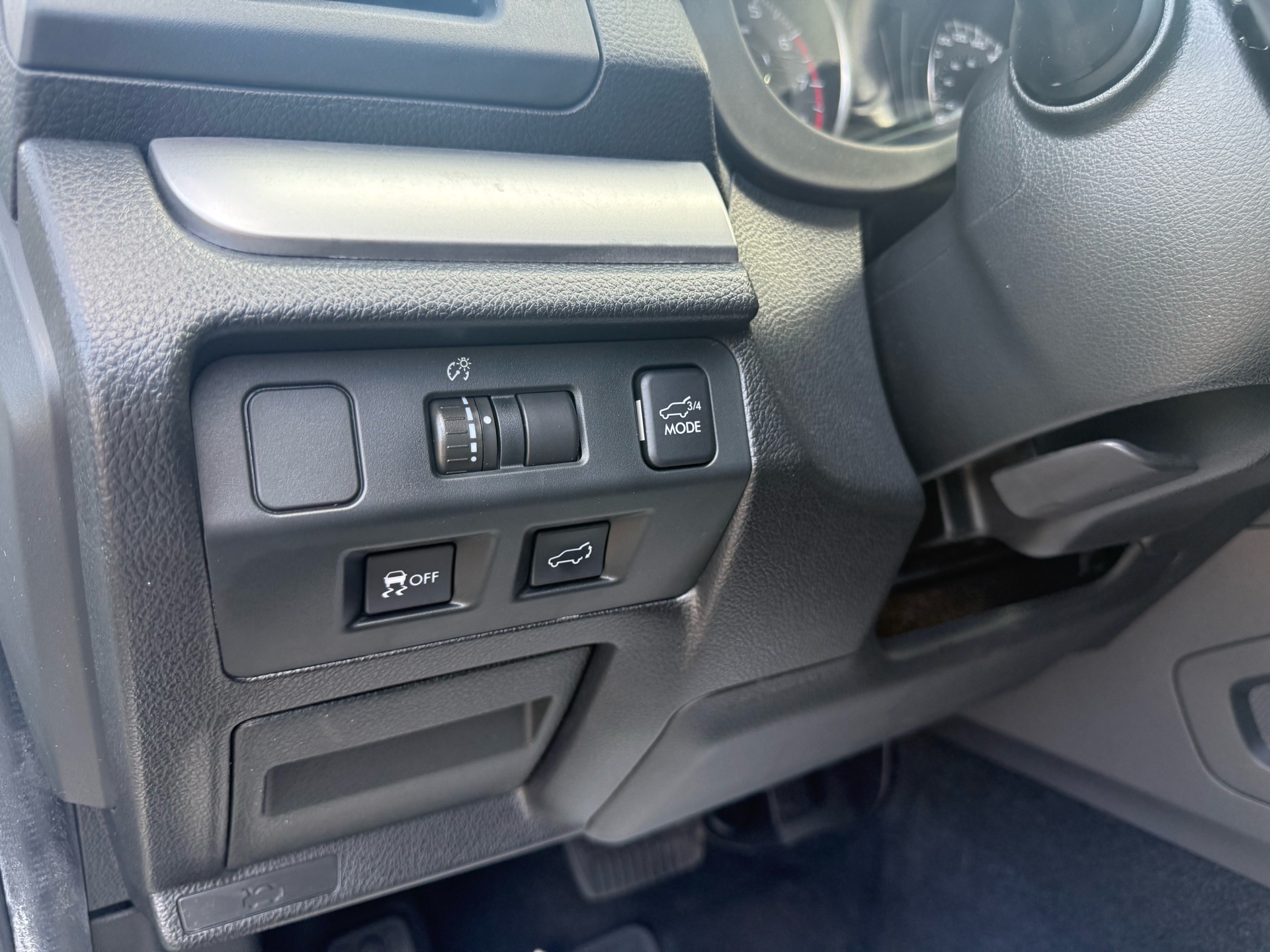 /carage/2015-Subaru-Forester-39262140881917795.jpg