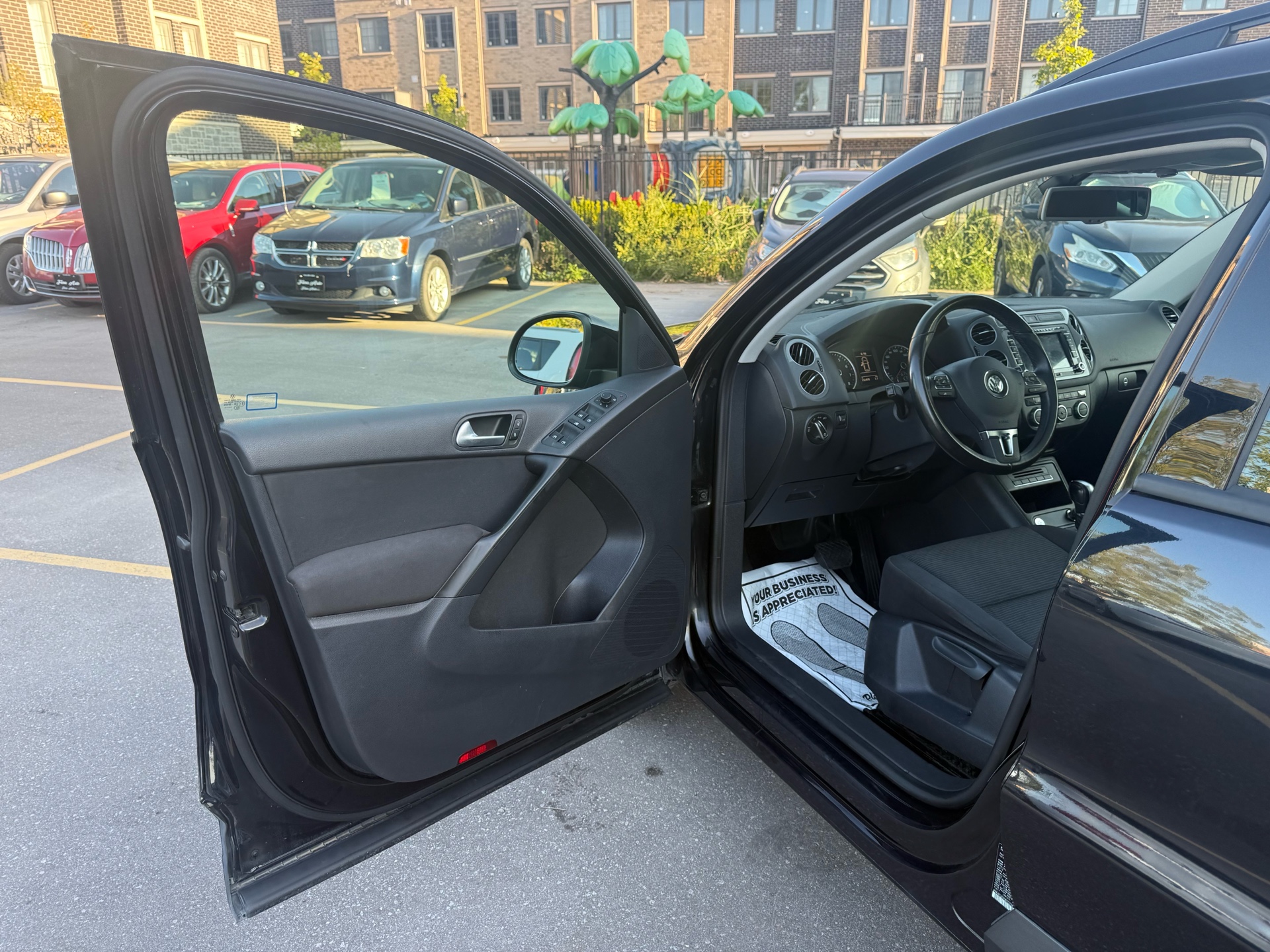 /carage/2015-Volkswagen-Tiguan-3978906586562778.jpg
