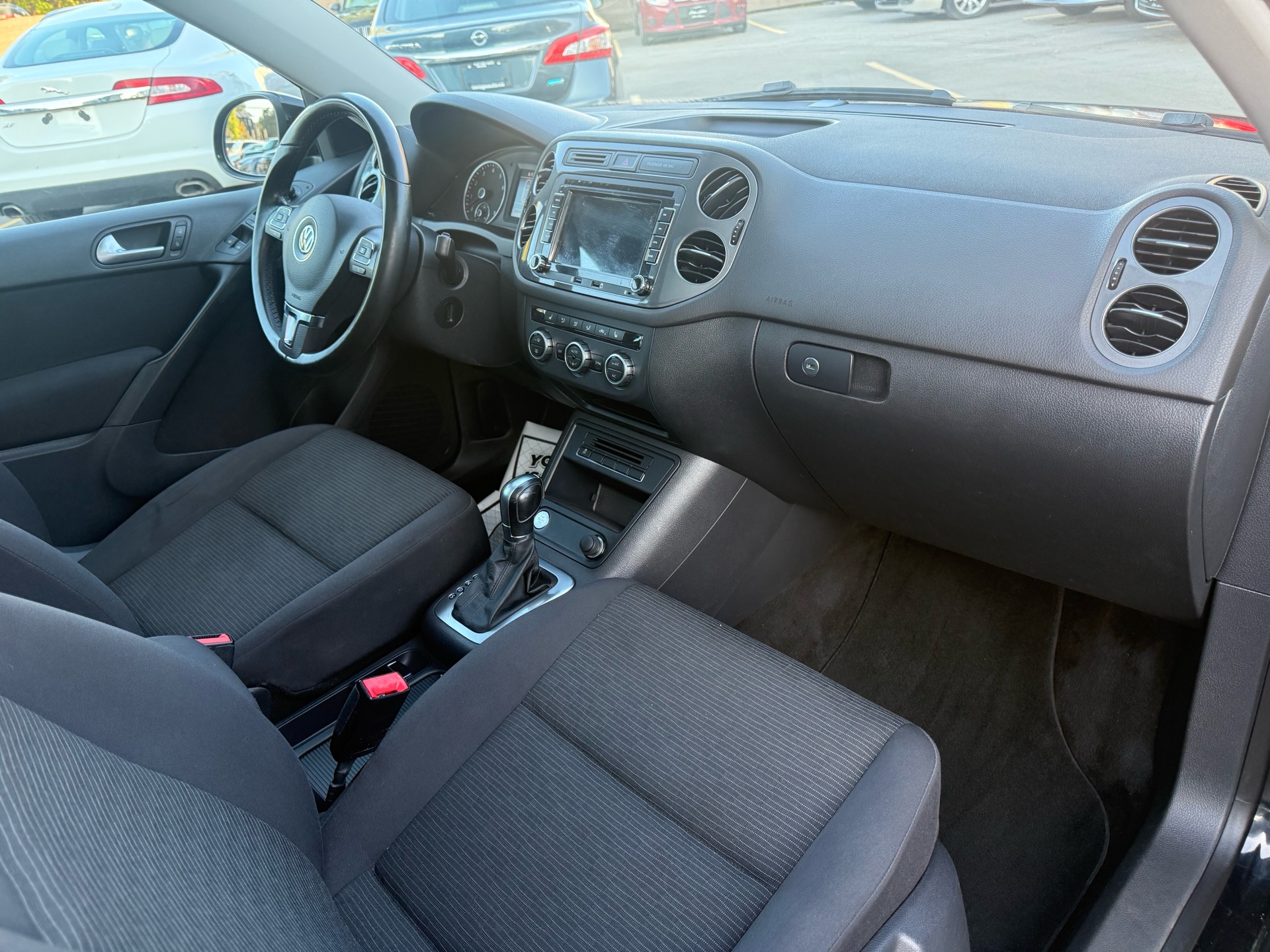 /carage/2015-Volkswagen-Tiguan-7946840580363417.jpg