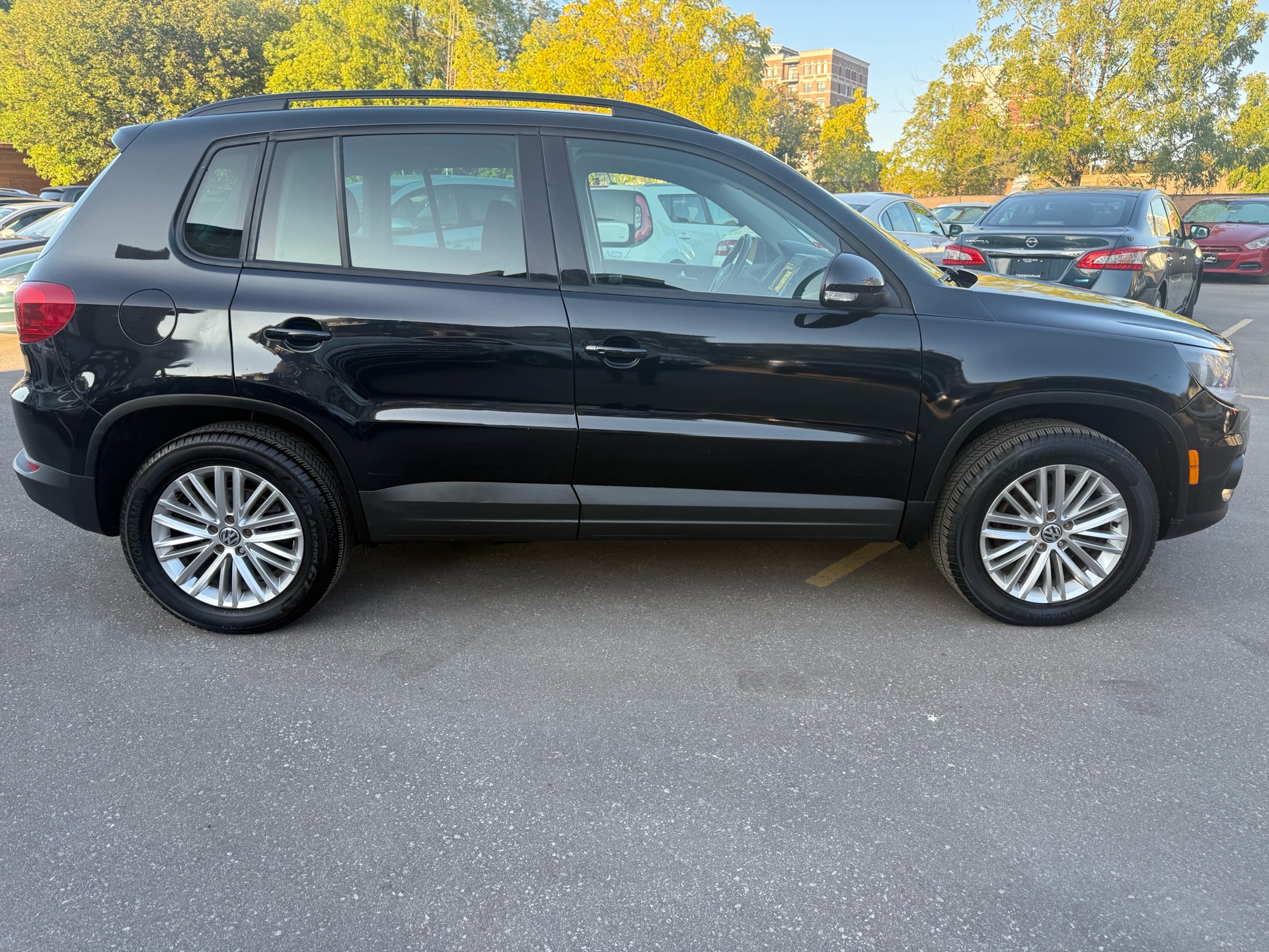 /carage/2015-Volkswagen-Tiguan-9276407057611764.jpg