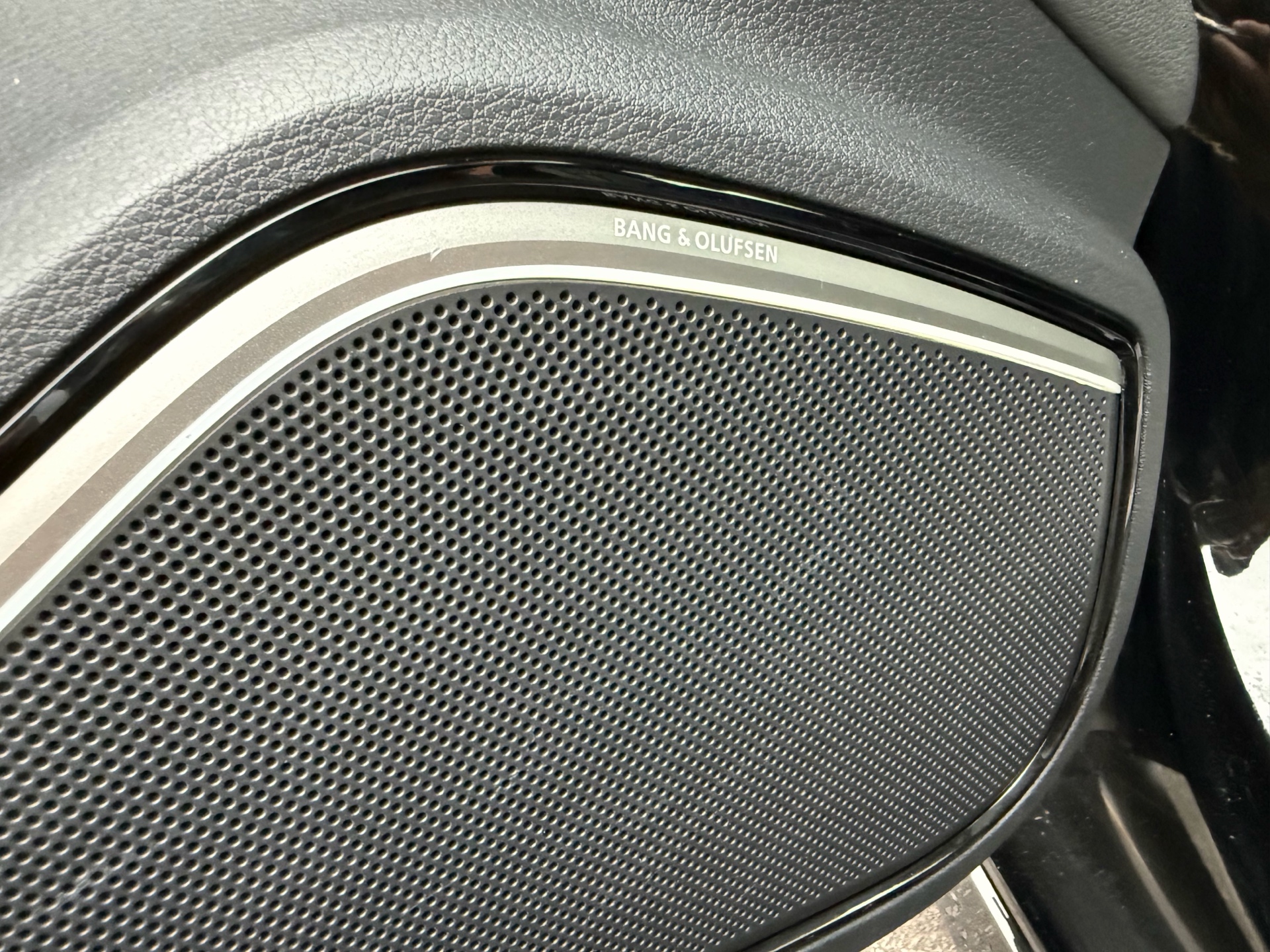 /carage/2016-Audi-S3-7018025412248583.jpg
