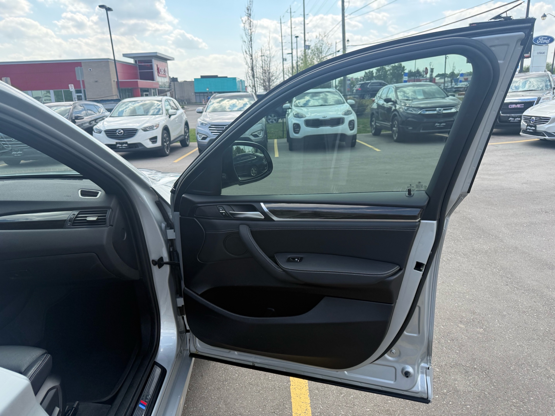 /carage/2016-BMW-X4-7626804751992264.jpg