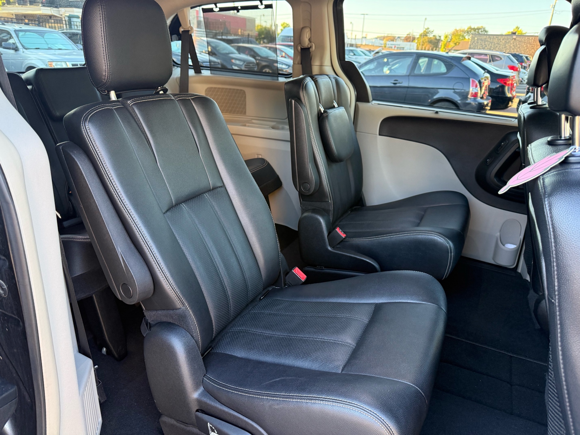 /carage/2016-Dodge-GrandCaravan-6298744198030046.jpg