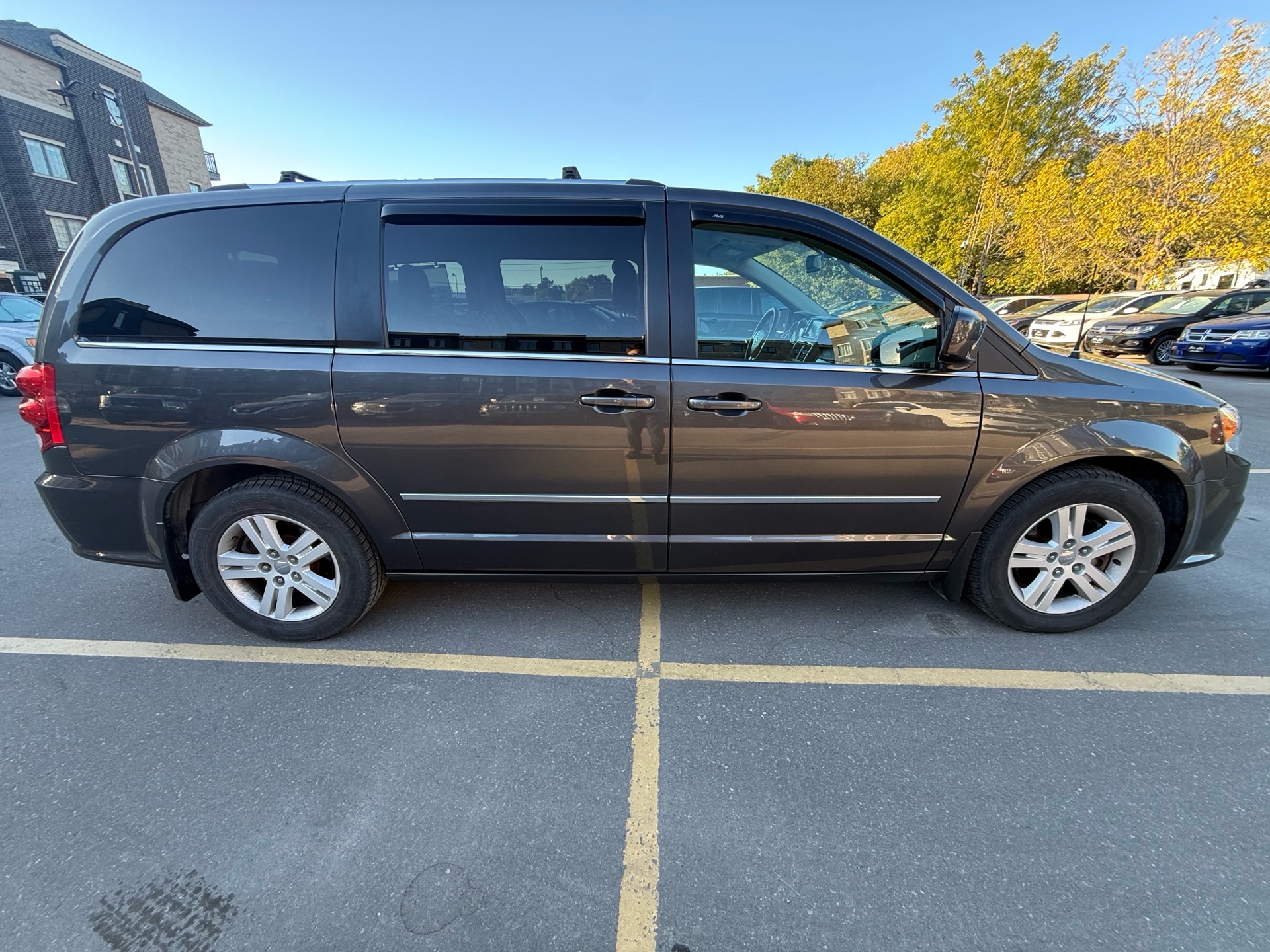 /carage/2016-Dodge-GrandCaravan-9179900962430716.jpg