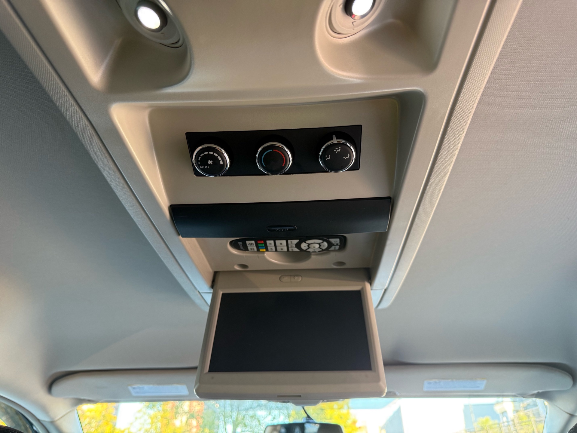 /carage/2016-Dodge-GrandCaravan-9677386334000595.jpg