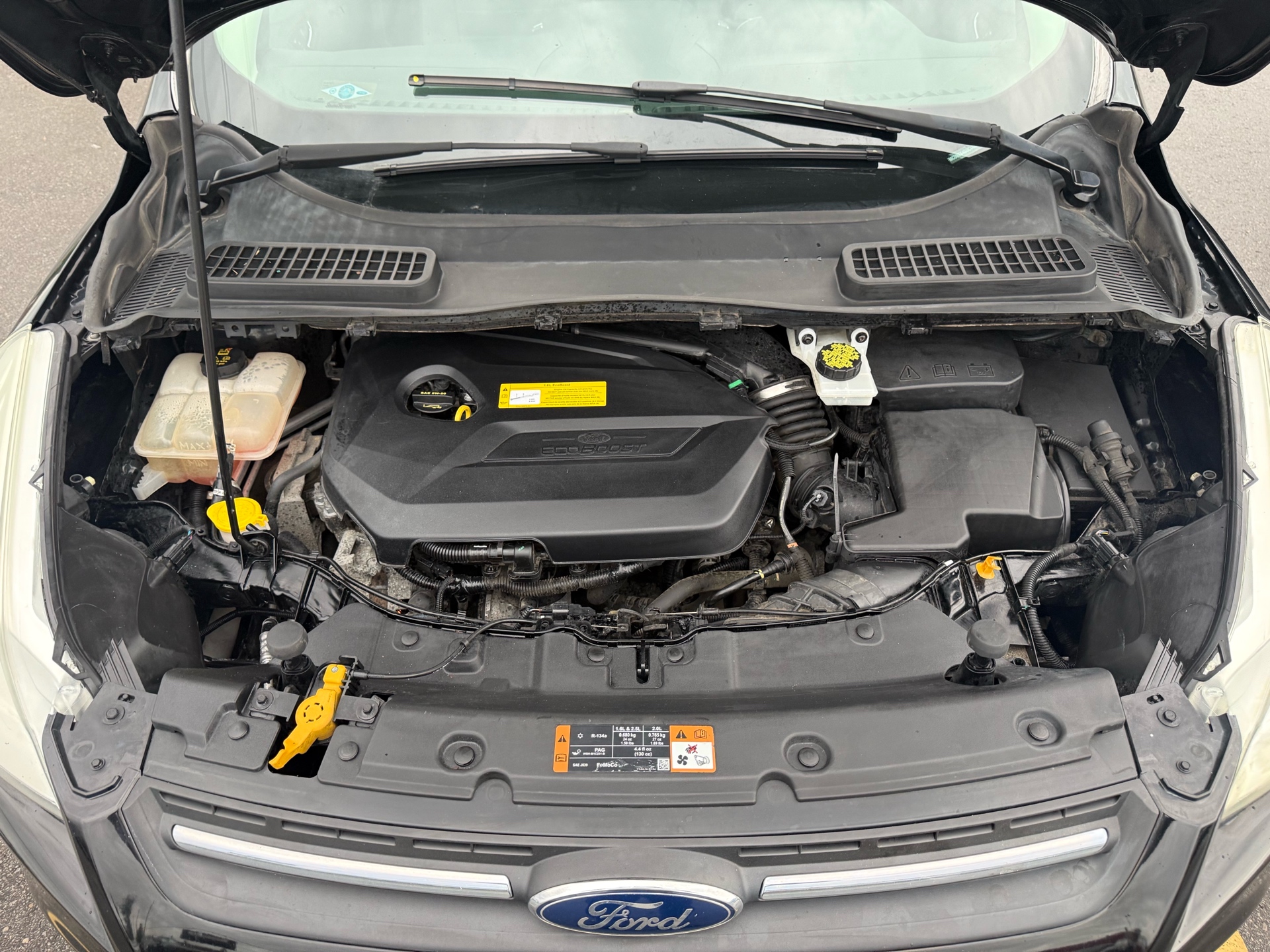 /carage/2016-Ford-Escape-9932037862371621.jpg