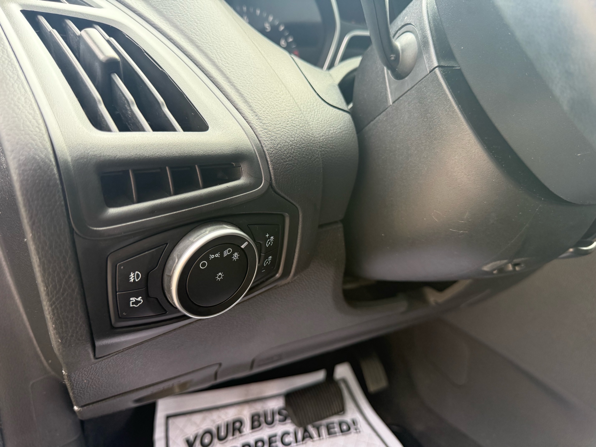 /carage/2016-Ford-Focus-06232763120988416.jpg