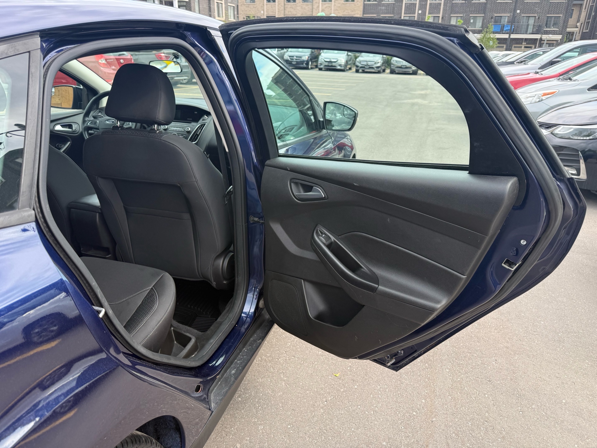 /carage/2016-Ford-Focus-4265349805333365.jpg