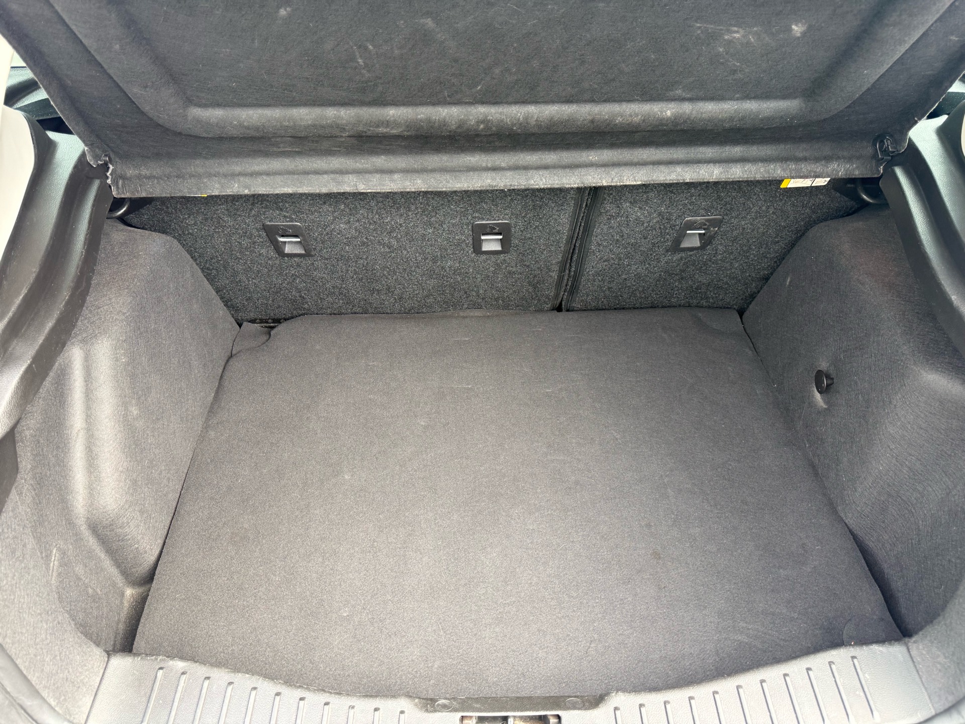 /carage/2016-Ford-Focus-672451488009058.jpg