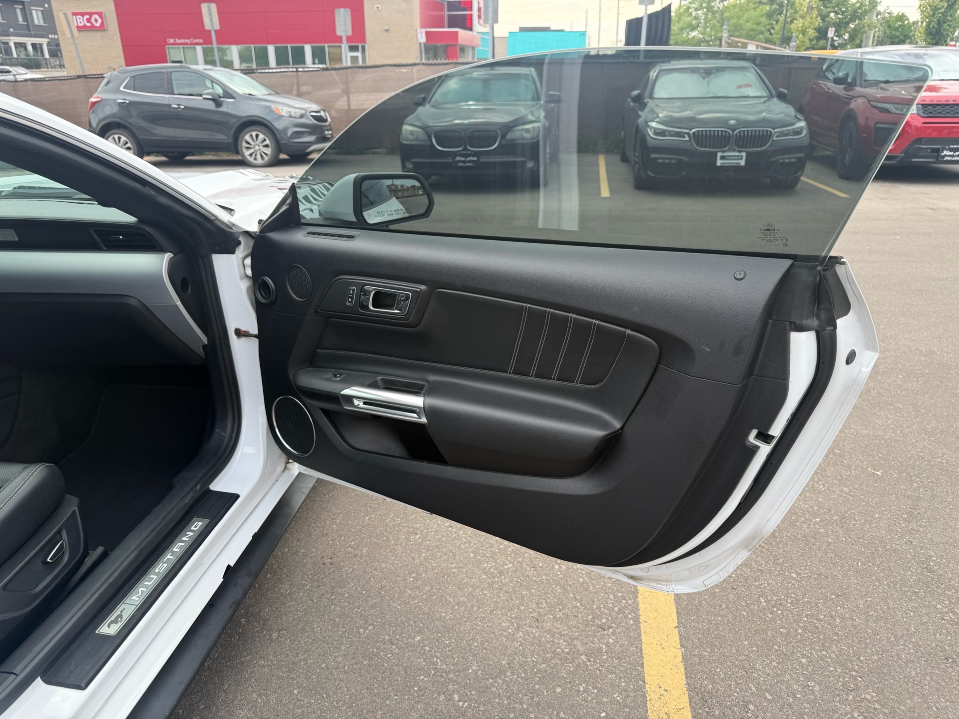 /carage/2016-Ford-Mustang-9631622176892762.jpg