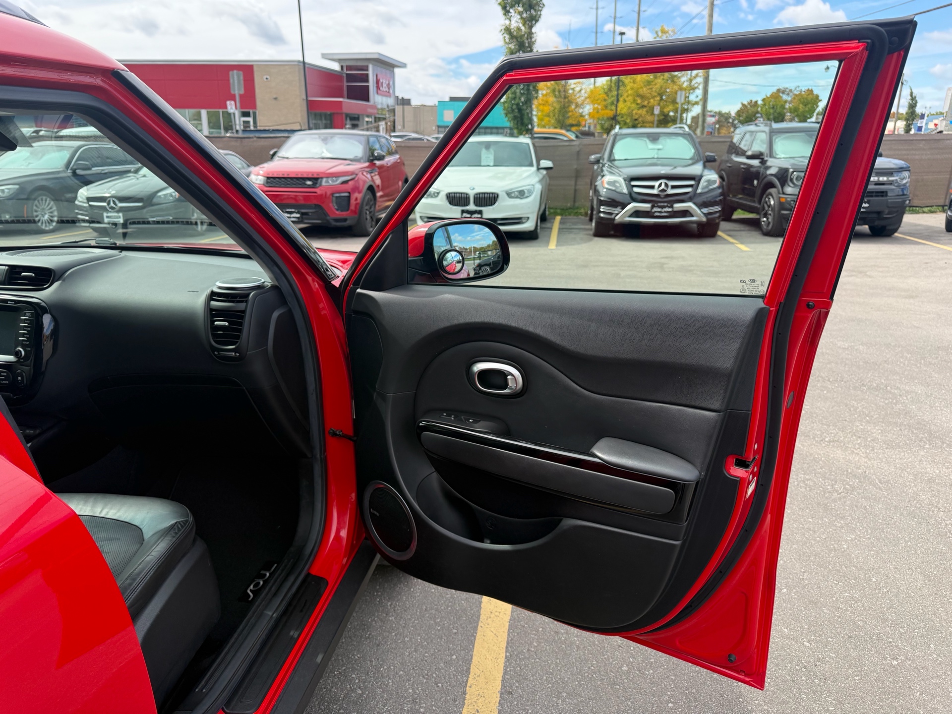 /carage/2016-Kia-Soul-1459832292822021.jpg