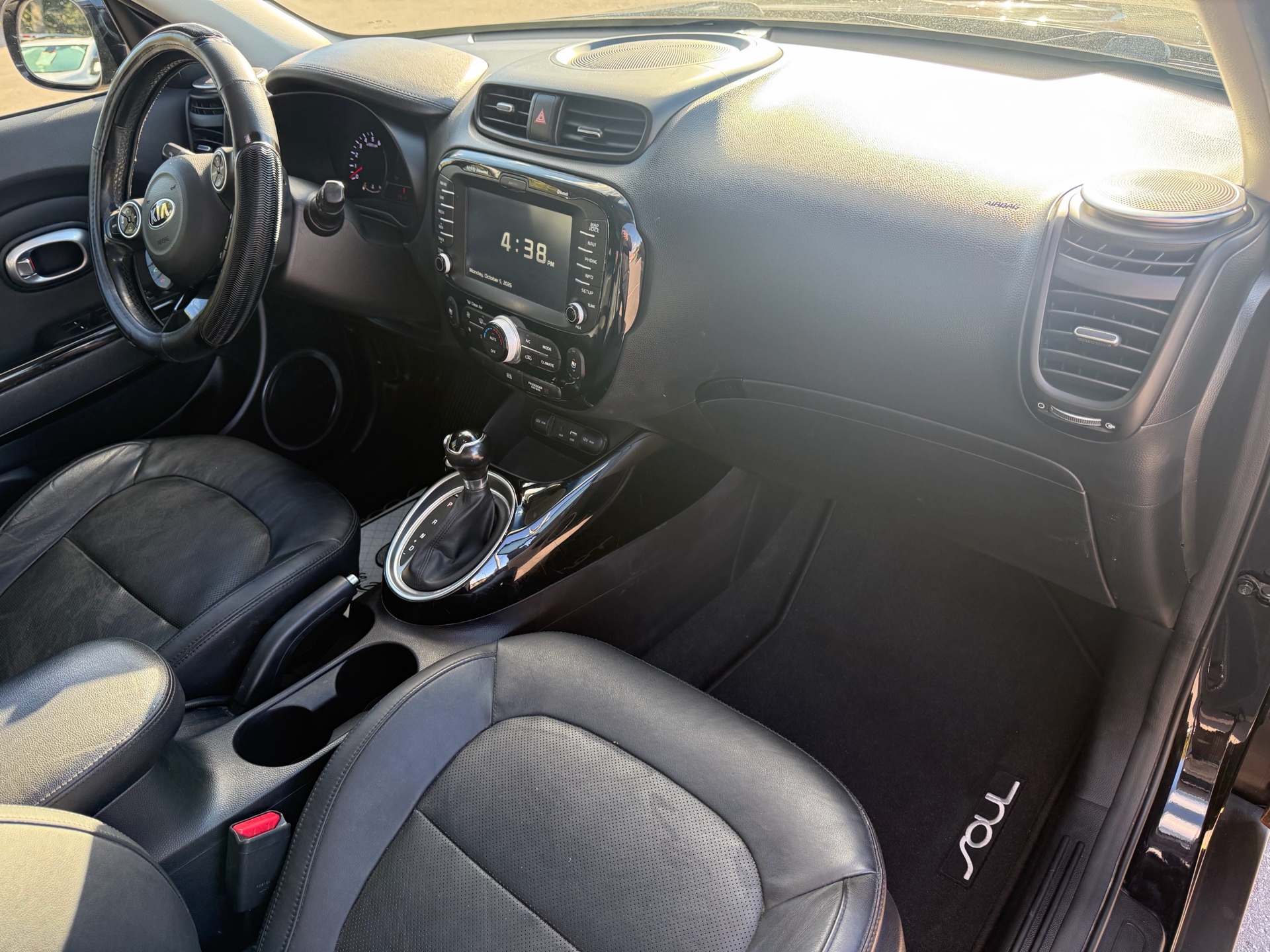 /carage/2016-Kia-Soul-6066275818647471.jpg