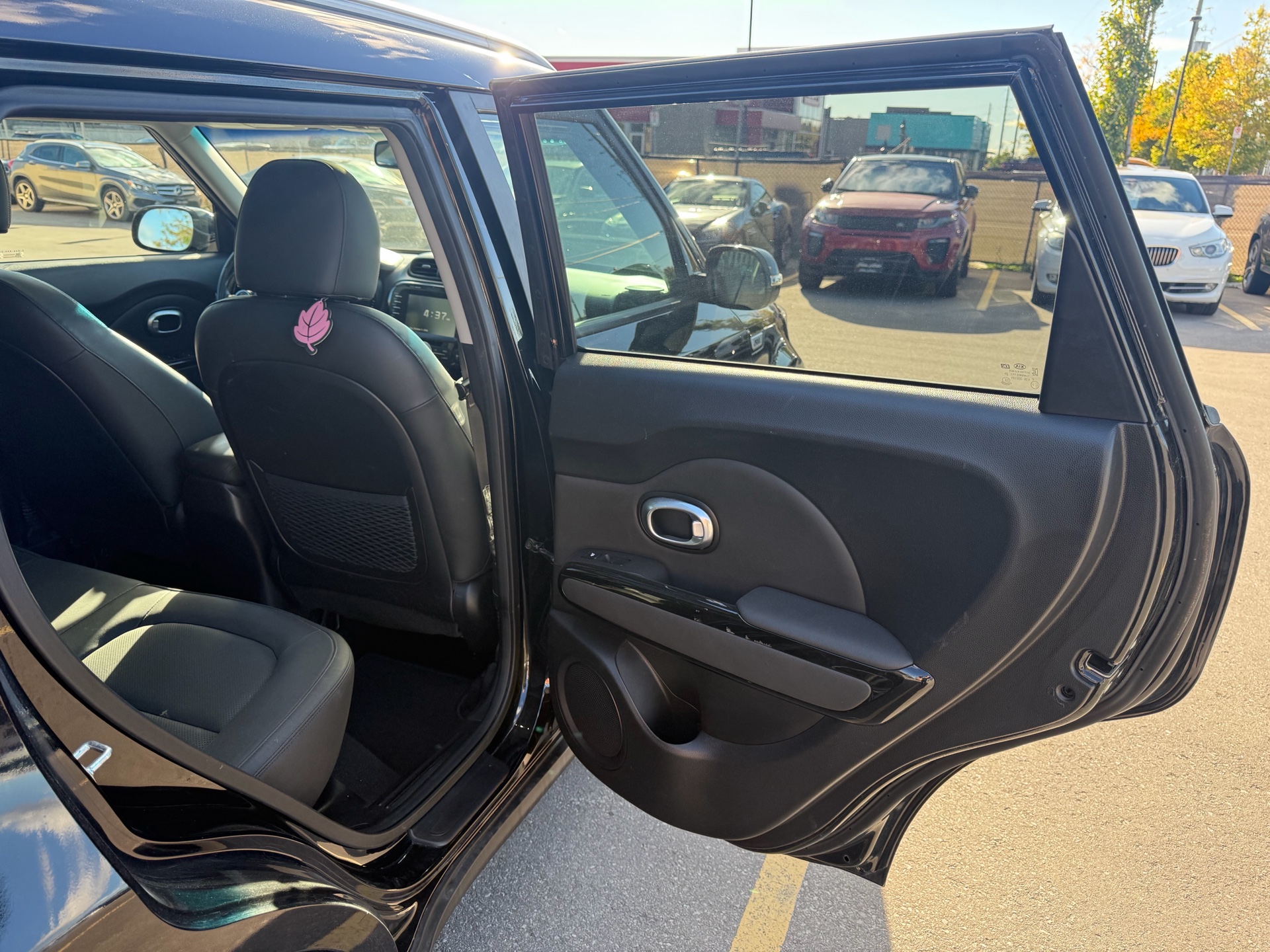 /carage/2016-Kia-Soul-8706470976139631.jpg