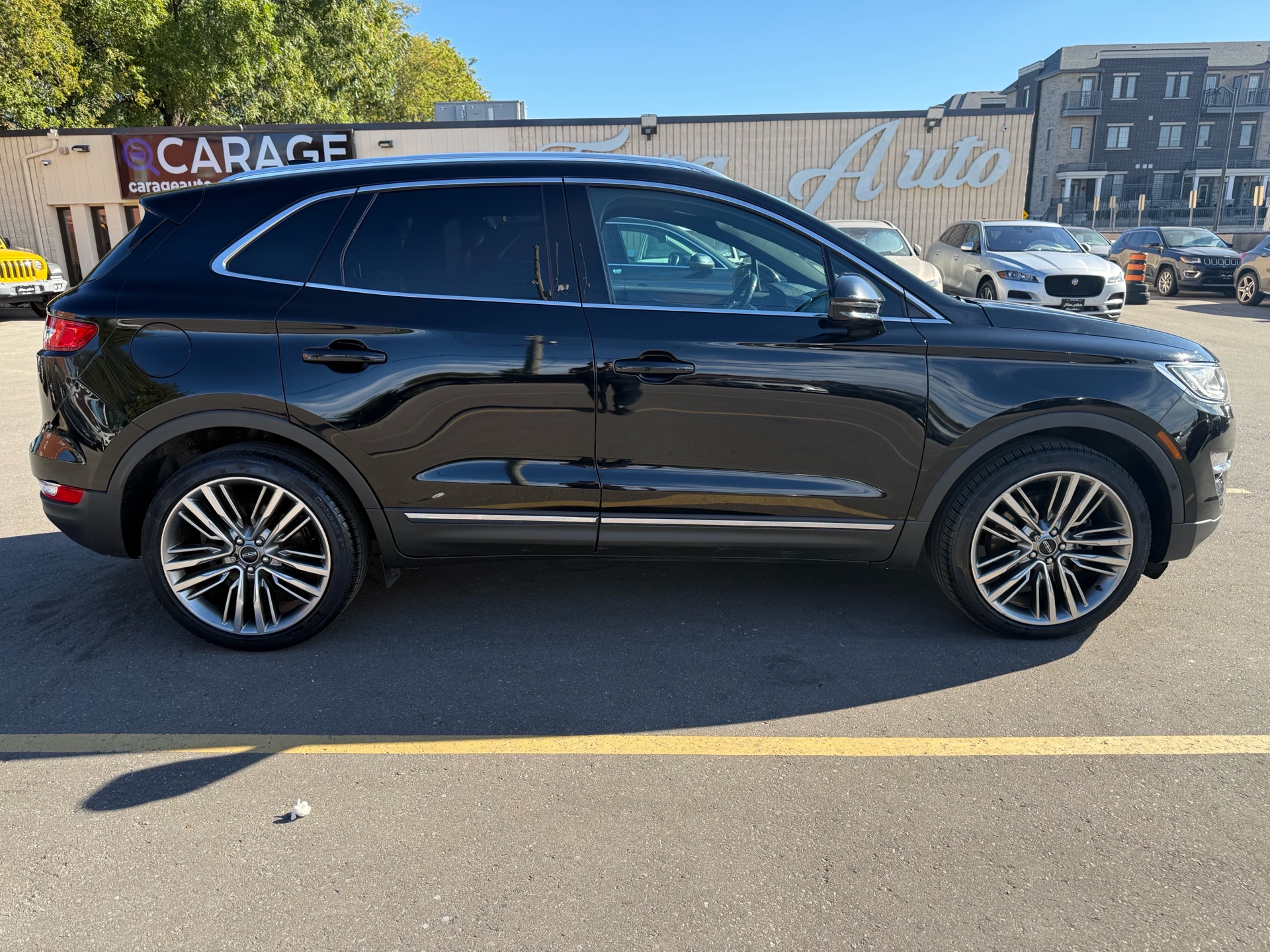 /carage/2016-Lincoln-MKC-041627614418636716.jpg