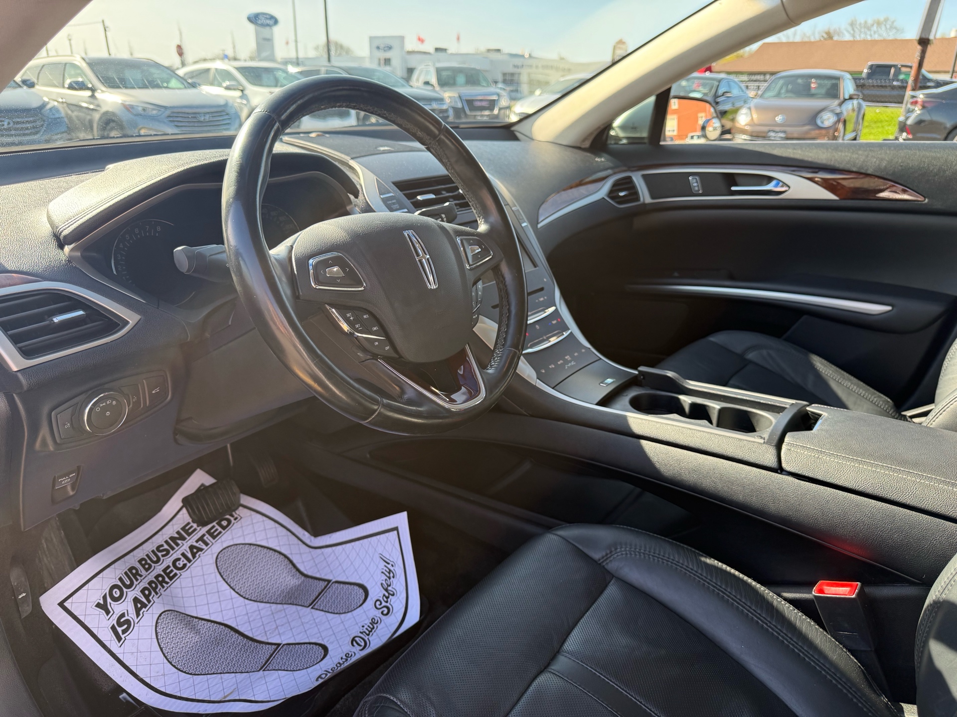 /carage/2016-Lincoln-MKZ-13576187101635284.jpg