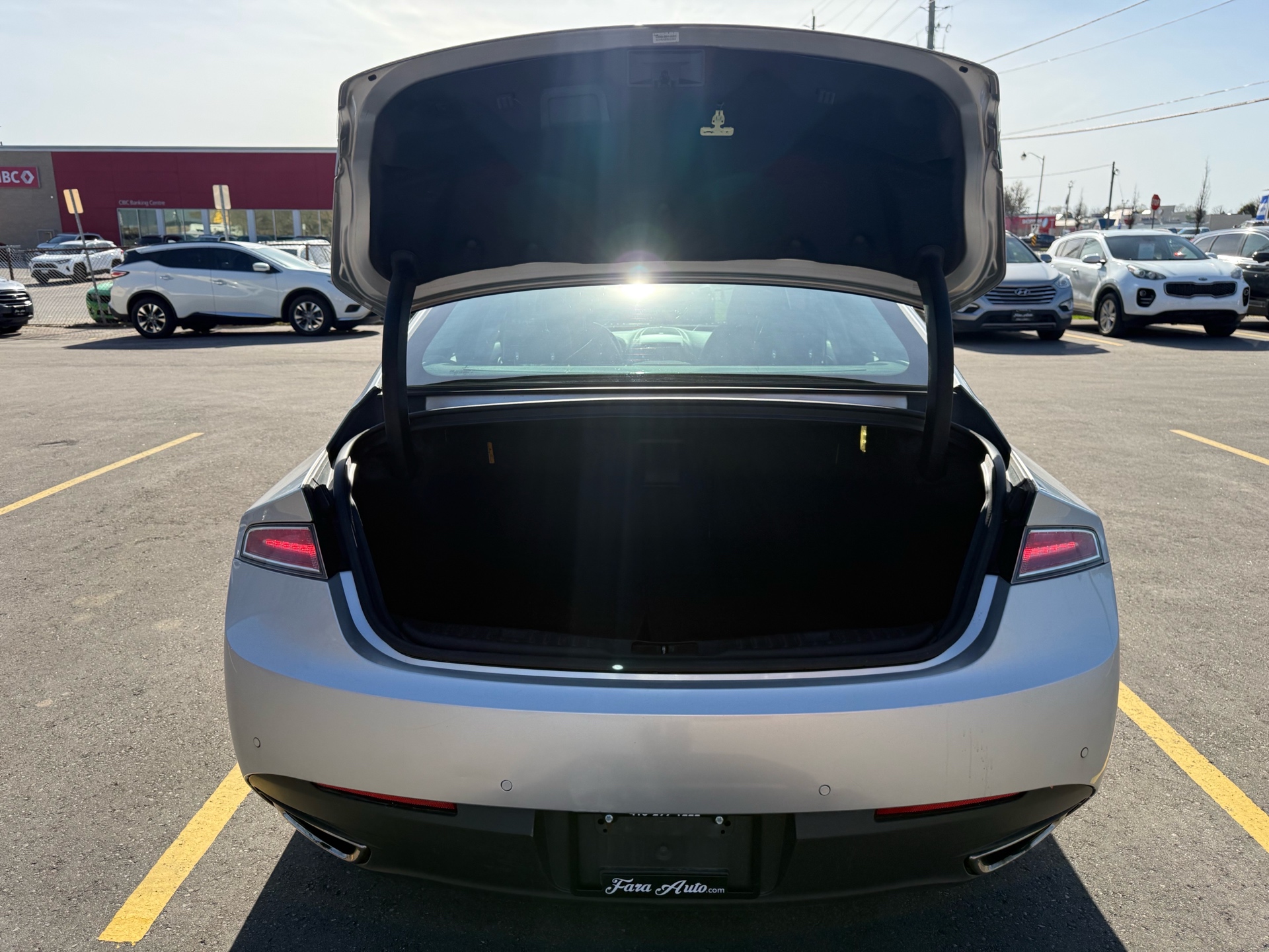 /carage/2016-Lincoln-MKZ-21086679029721567.jpg