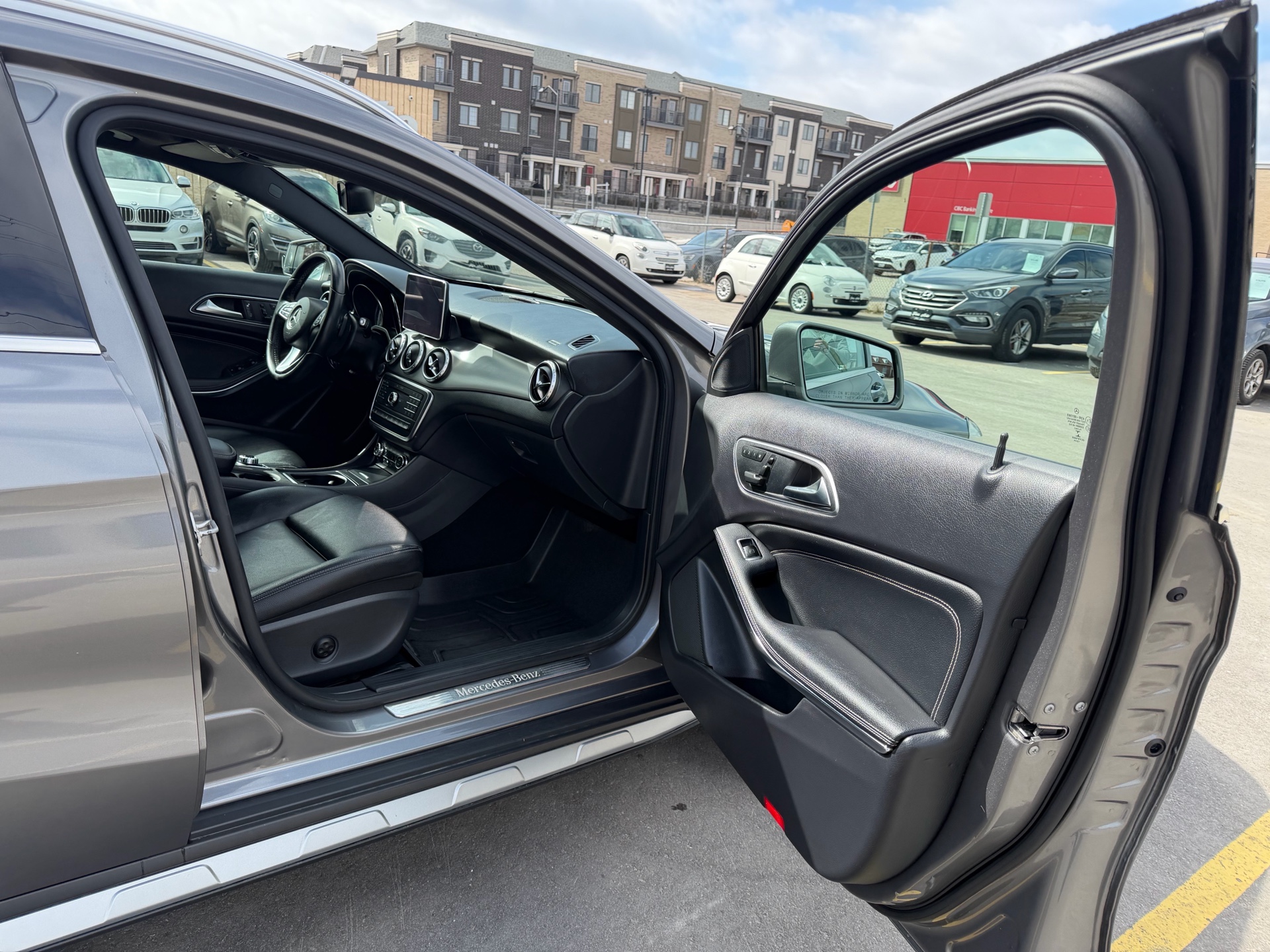 /carage/2016-Mercedes-Benz-GL-Class-028751709030565786.jpg