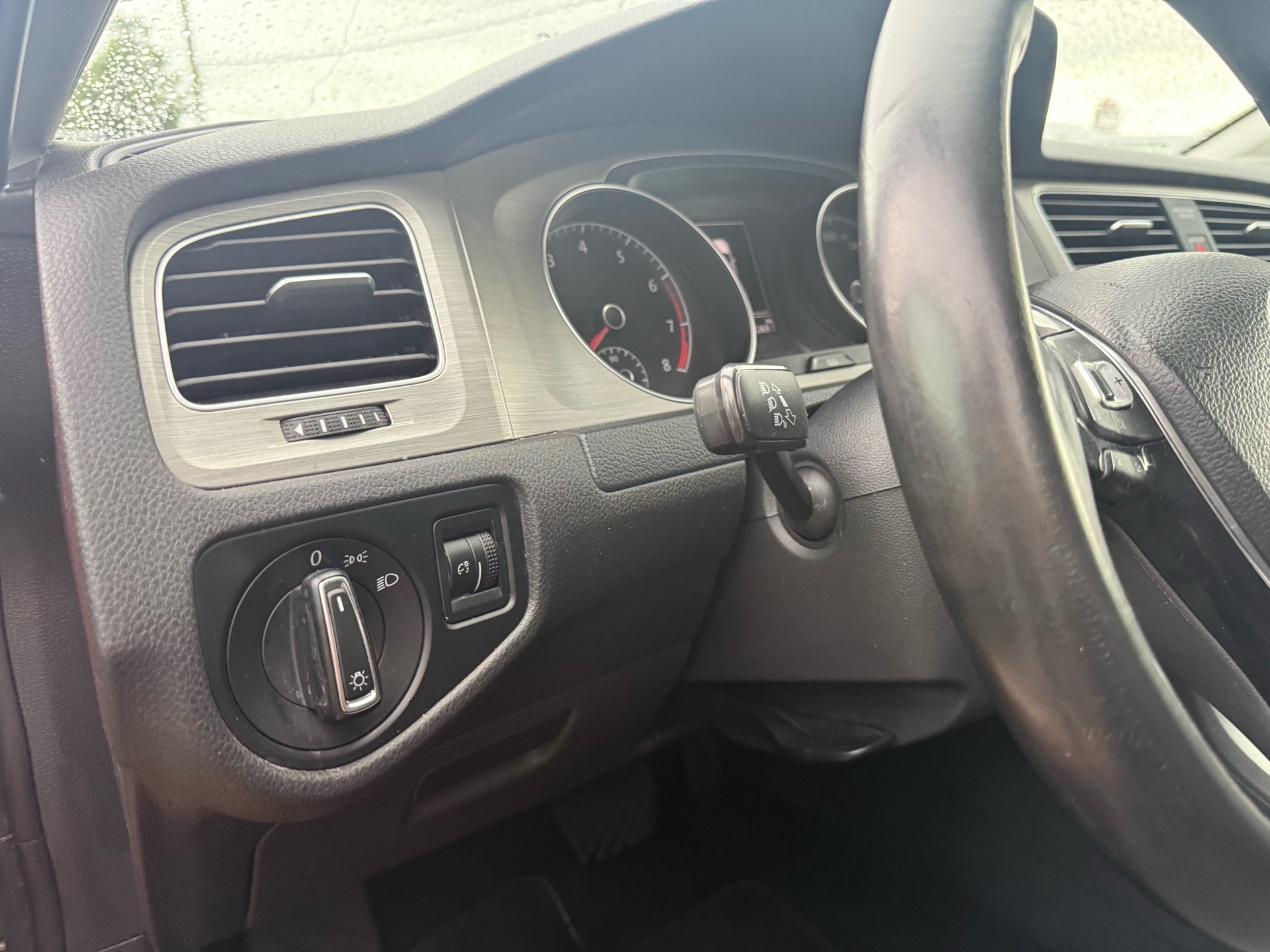 /carage/2016-Volkswagen-Golf-6856988510454414.jpg