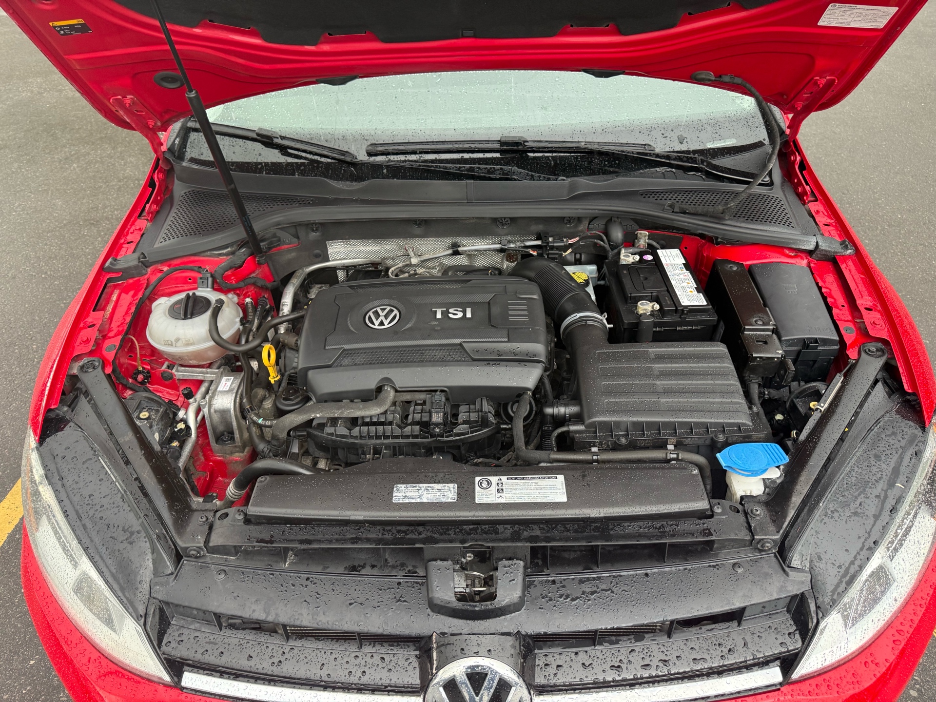 /carage/2016-Volkswagen-Golf-7648833446890382.jpg