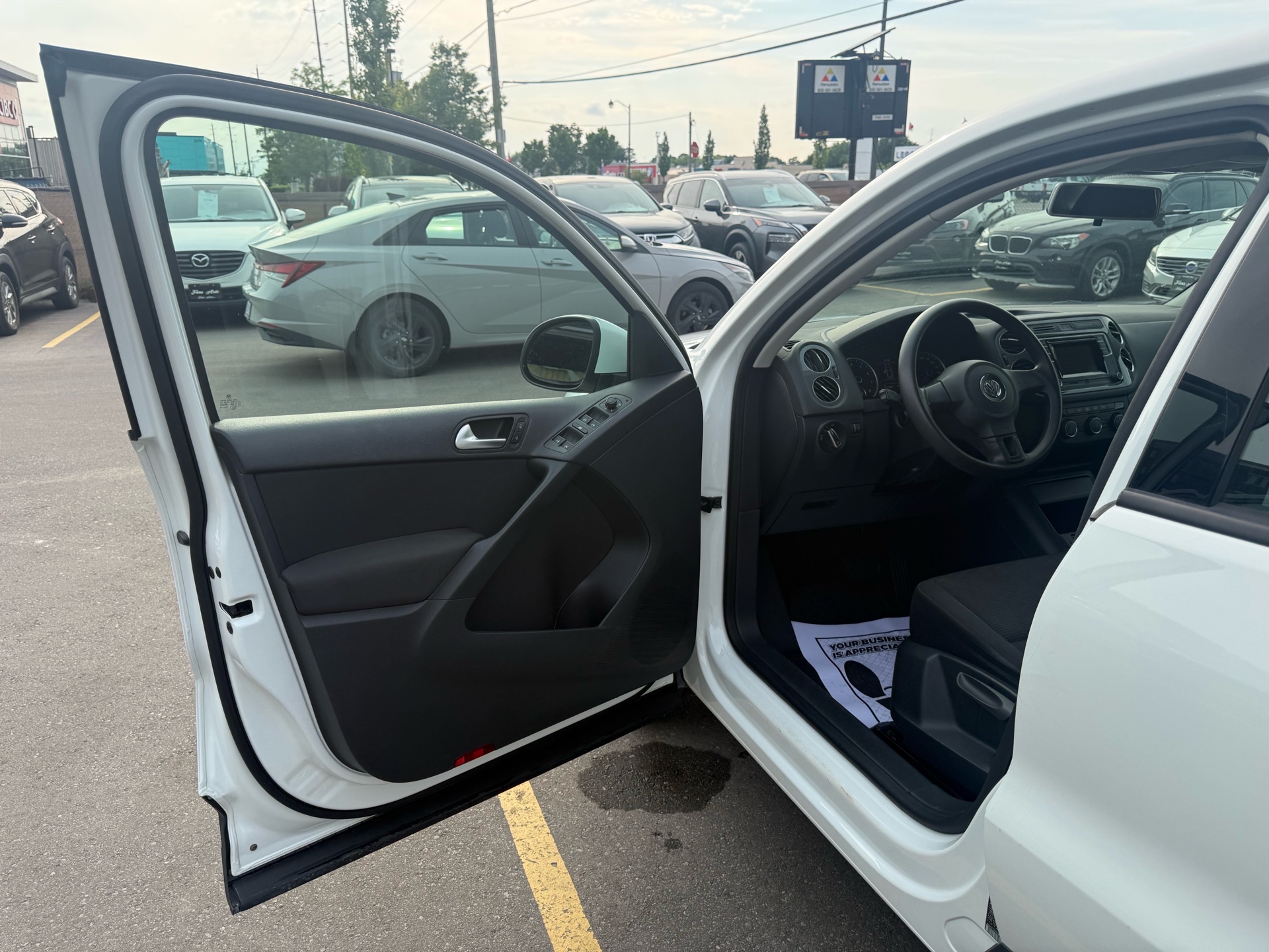 /carage/2016-Volkswagen-Tiguan-9128506340744138.jpg