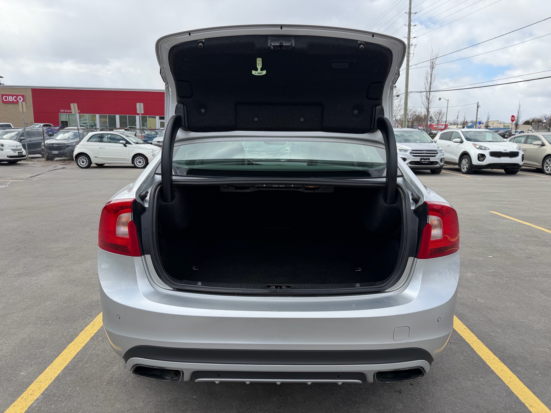 /carage/2016-Volvo-S60-04667571896051825.jpg