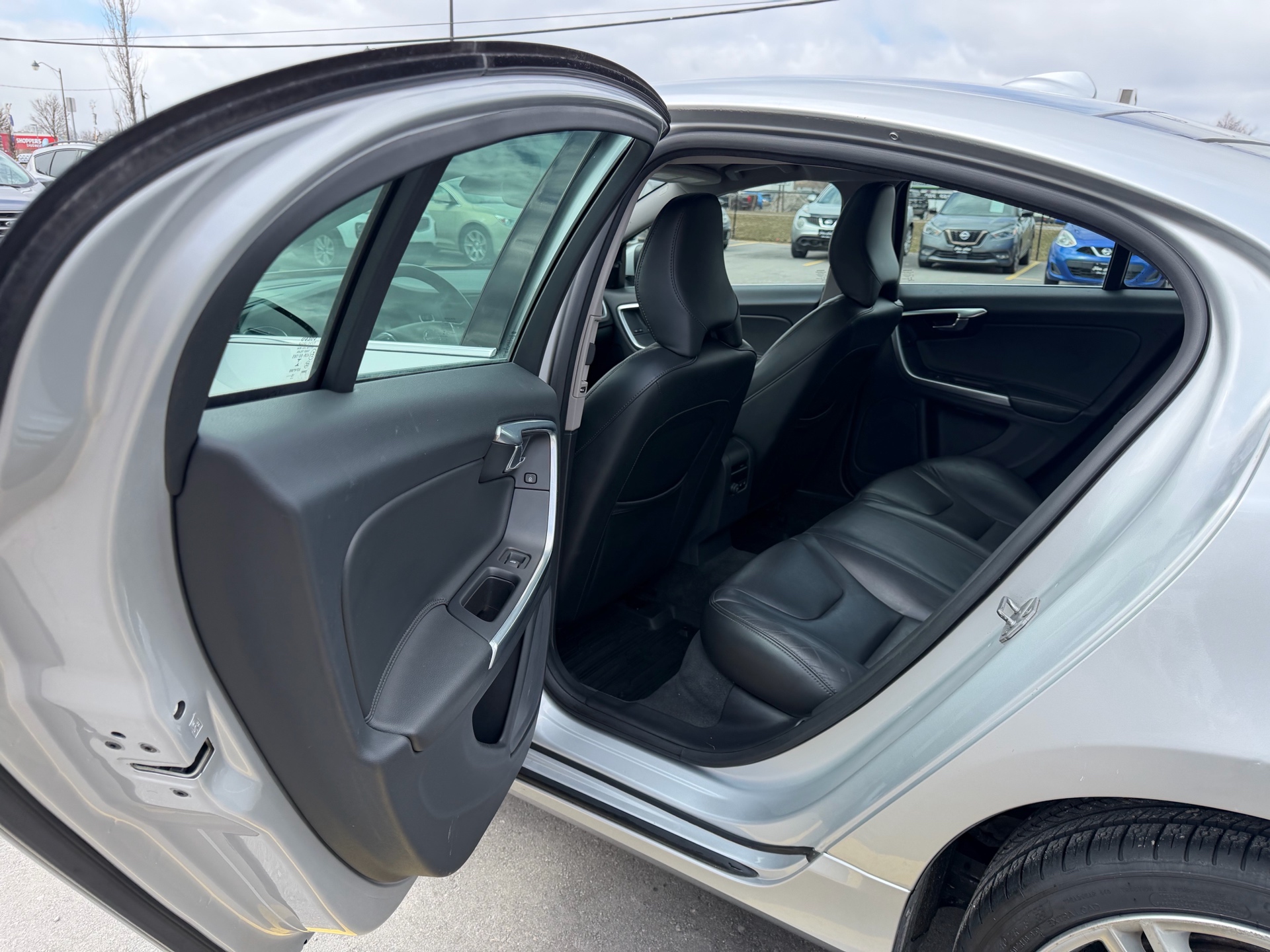 /carage/2016-Volvo-S60-11803614314048327.jpg