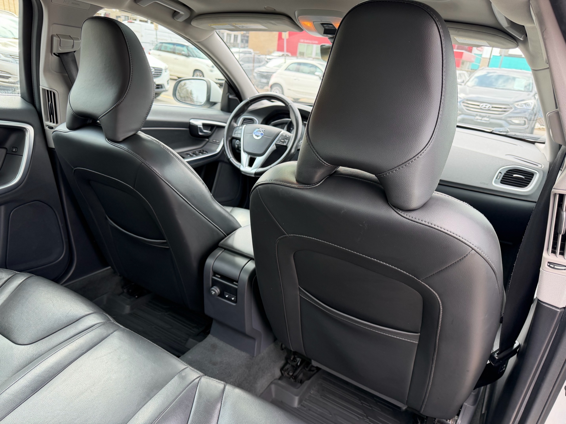 /carage/2016-Volvo-S60-7696522799441412.jpg
