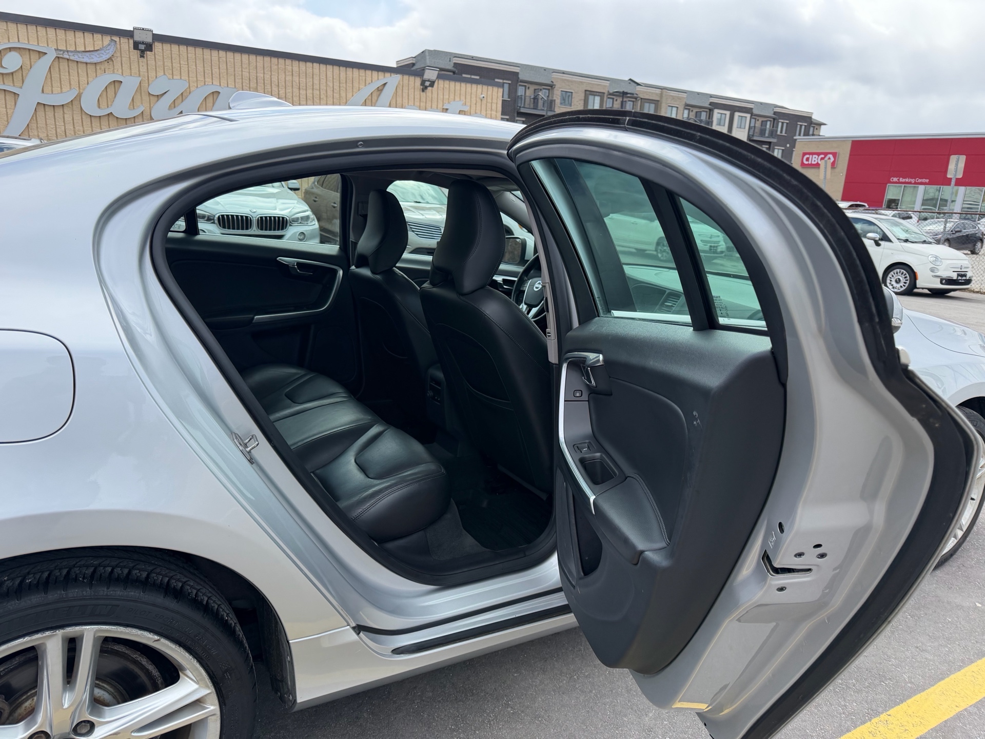 /carage/2016-Volvo-S60-797864981360503.jpg