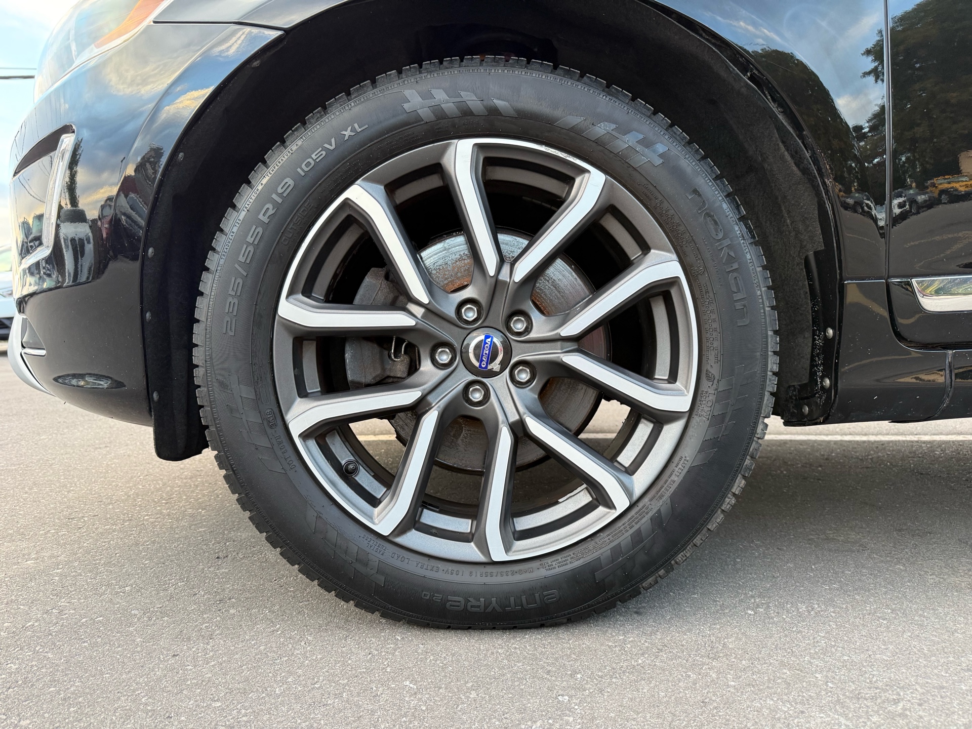 /carage/2016-Volvo-XC60-27122027545062743.jpg
