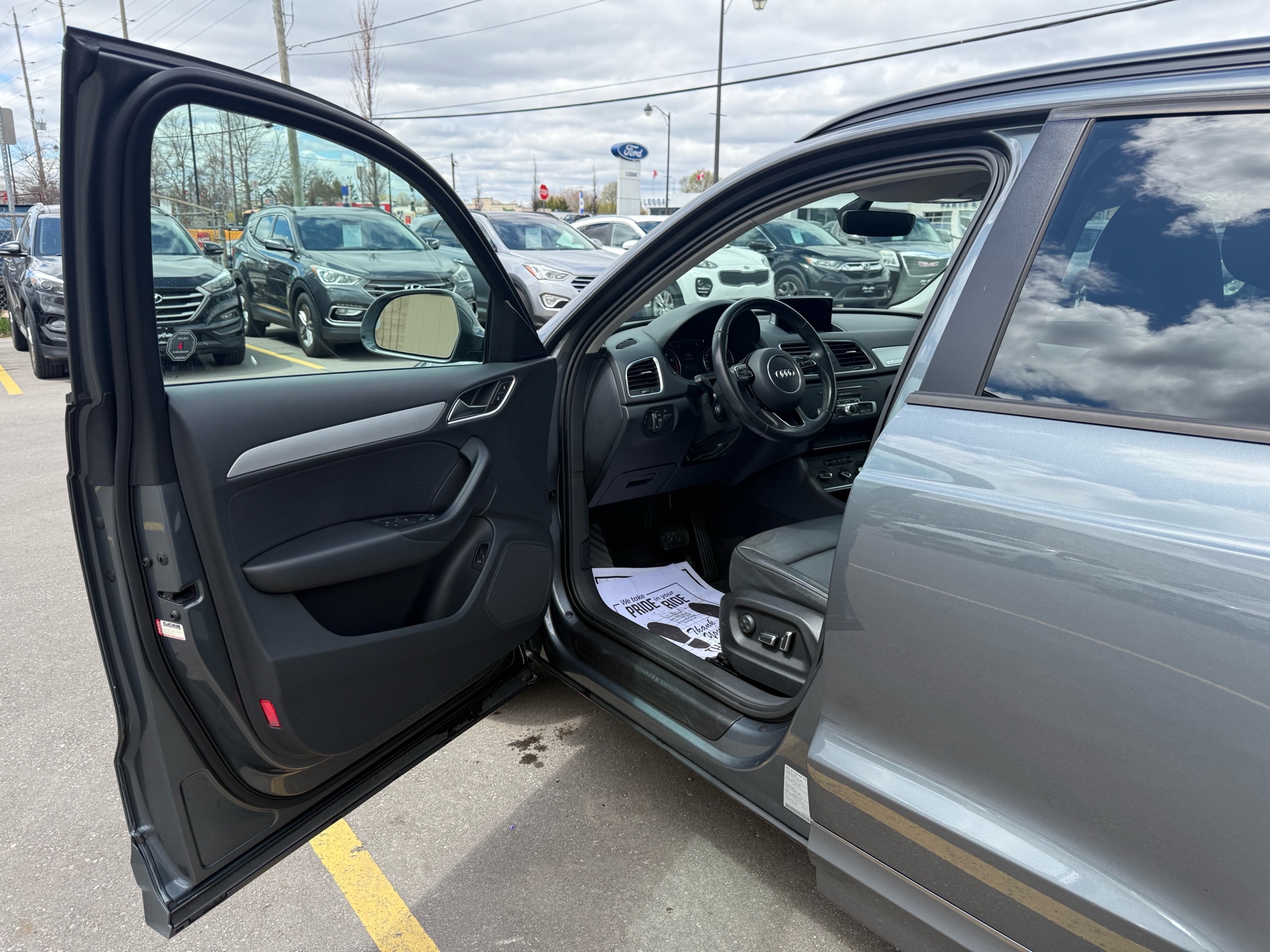 /carage/2017-Audi-Q3-04262584332378072.jpg