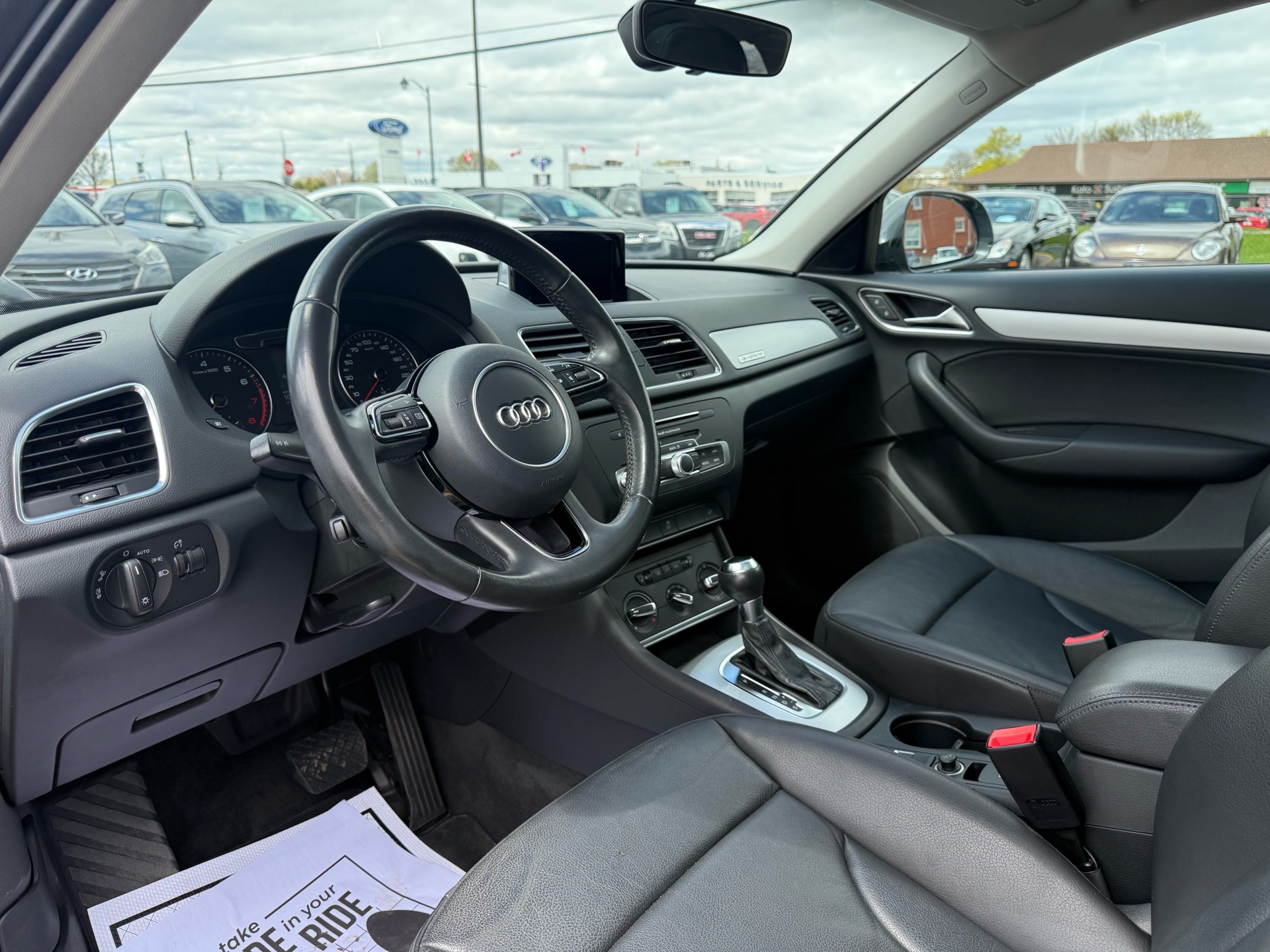 /carage/2017-Audi-Q3-5882543187545421.jpg