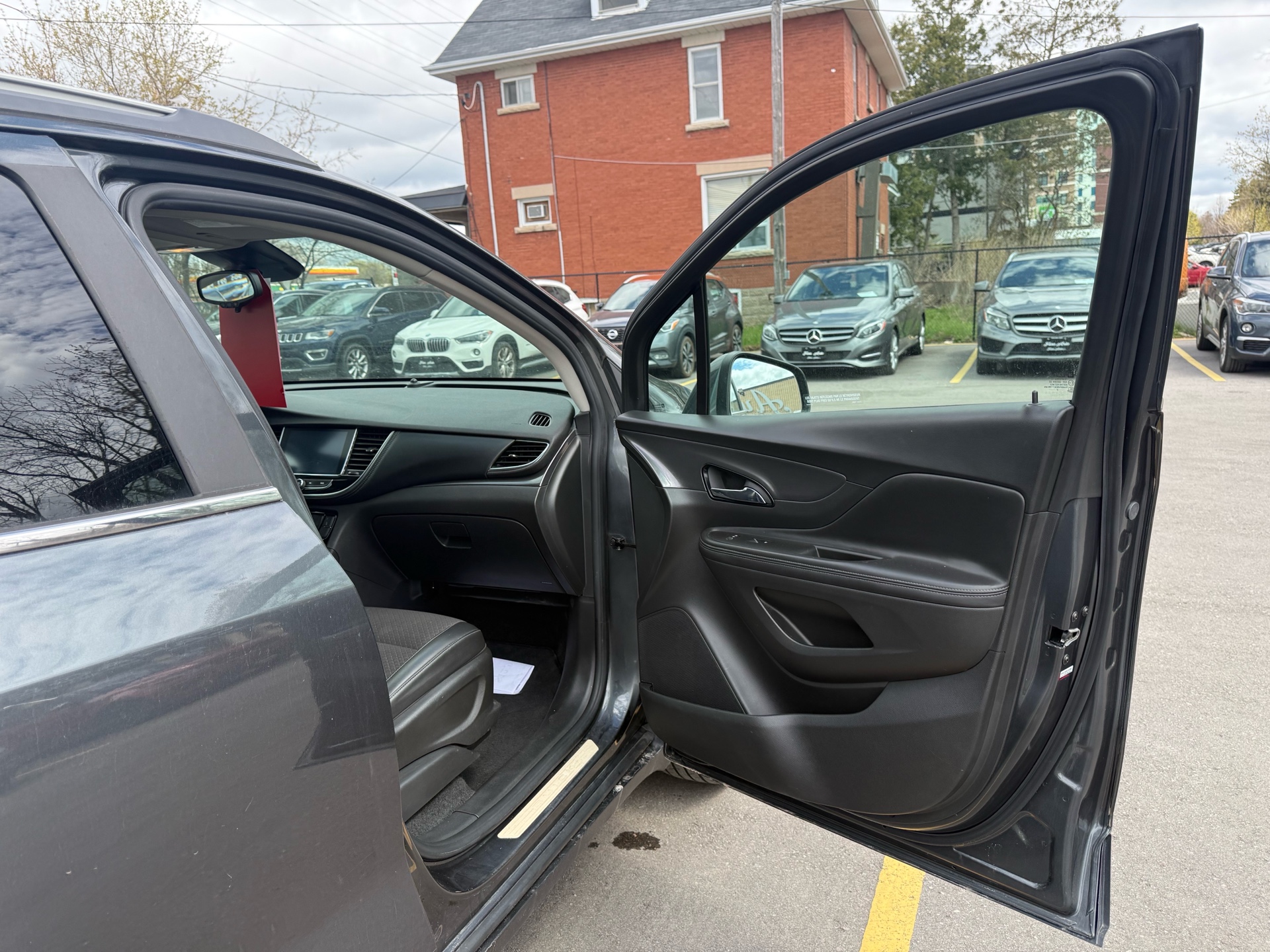 /carage/2017-Buick-Encore-04268692712558386.jpg