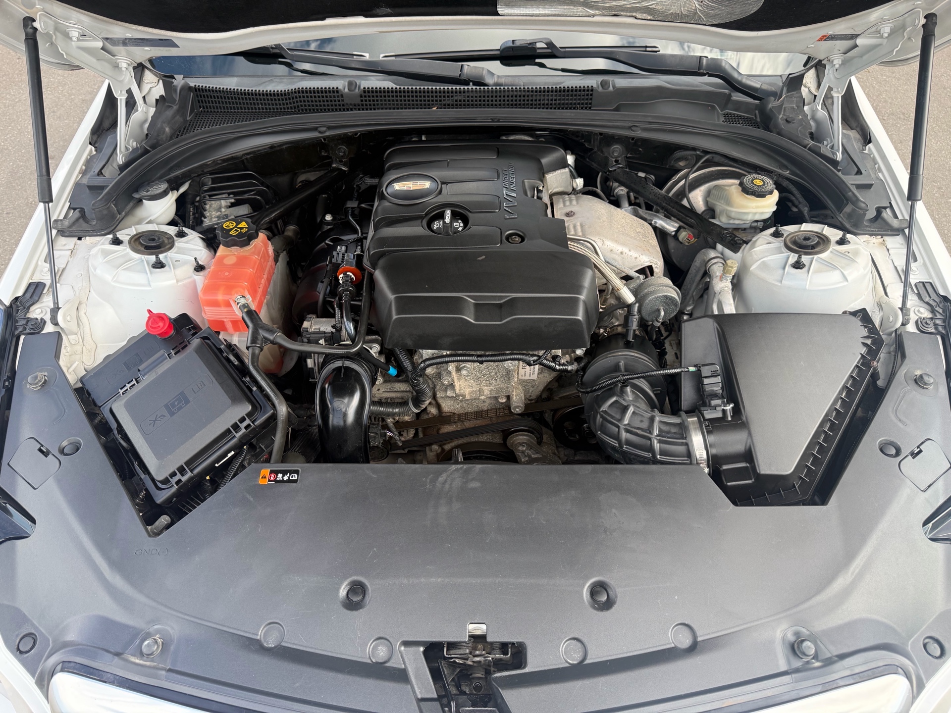 /carage/2017-Cadillac-ATS-10546486055364124.jpg