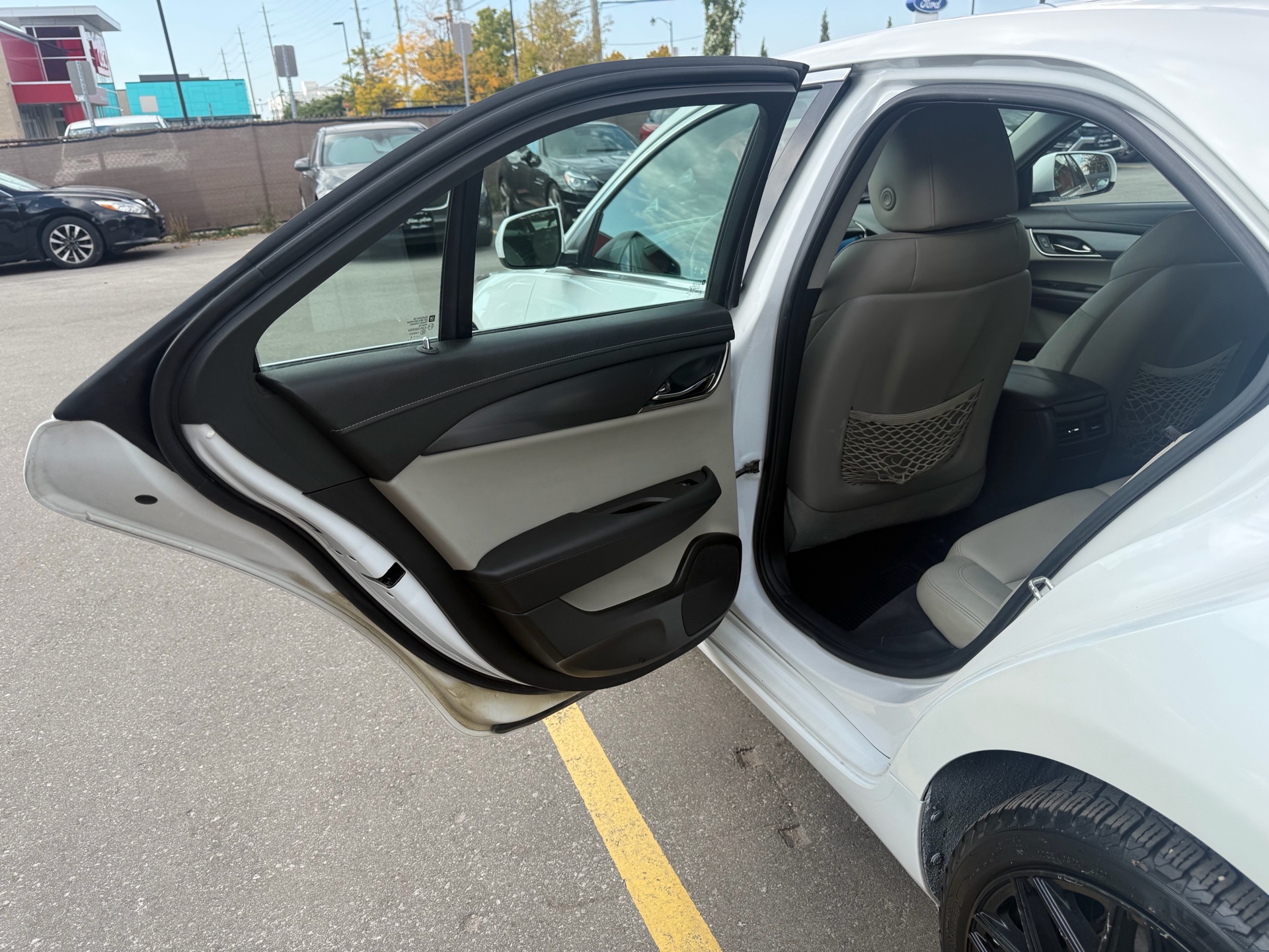 /carage/2017-Cadillac-ATS-382682388056506.jpg