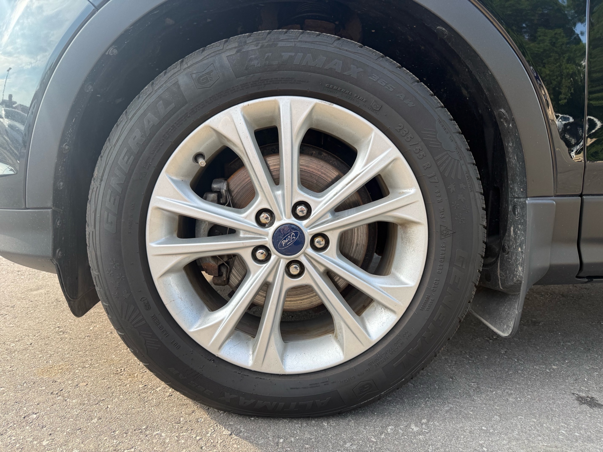 /carage/2017-Ford-Escape-8024638952687735.jpg