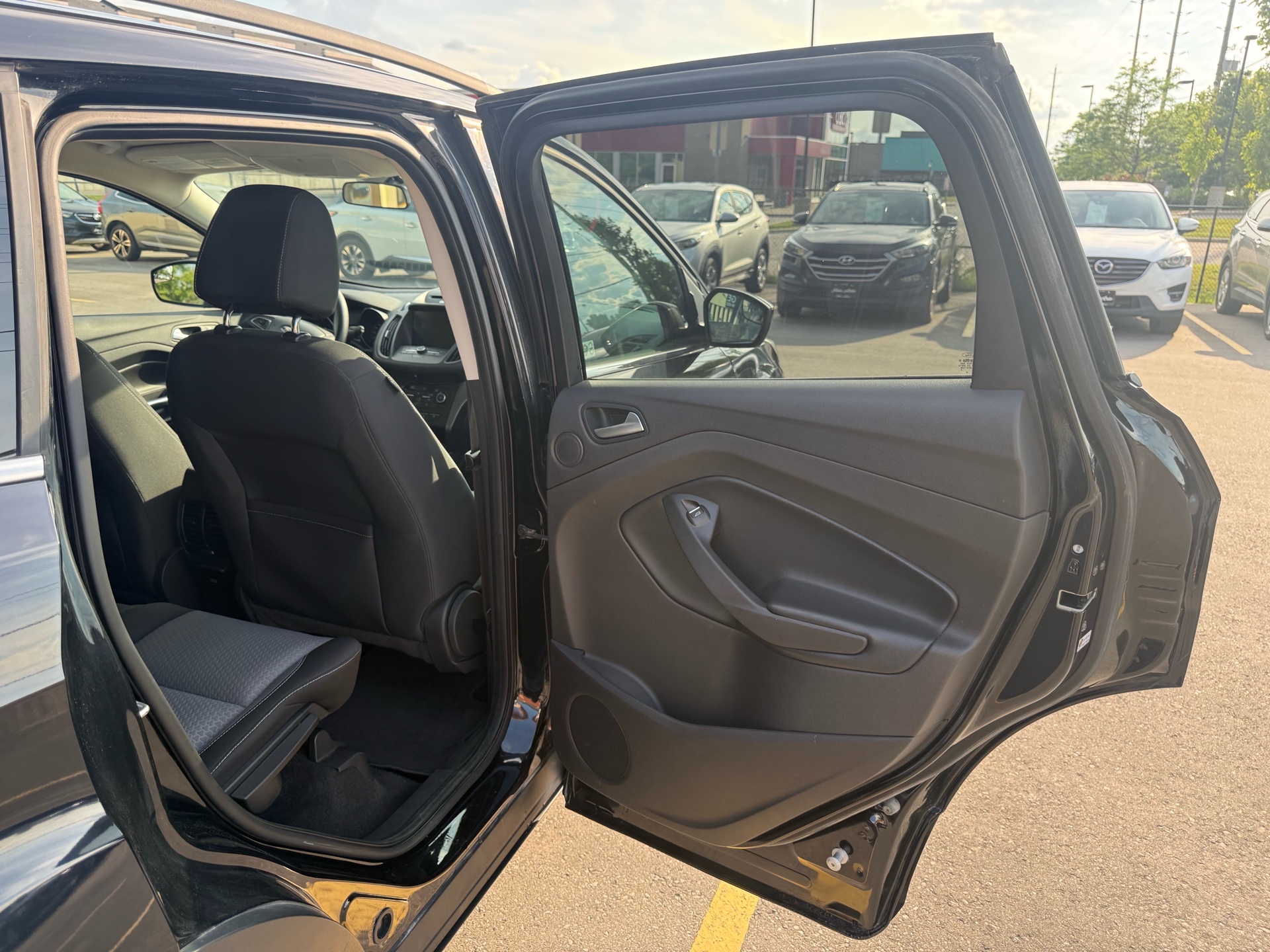 /carage/2017-Ford-Escape-8187308142734084.jpg