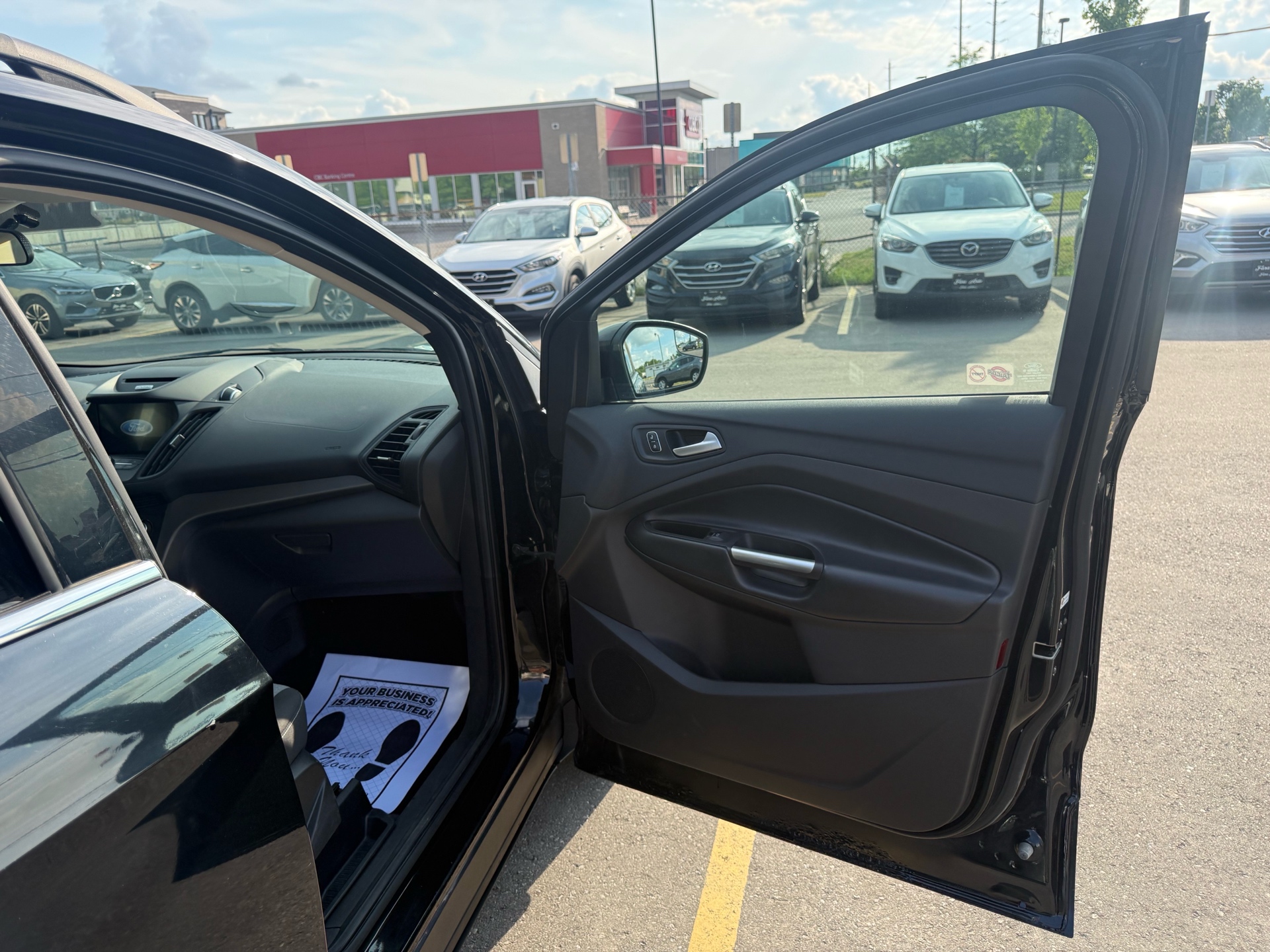 /carage/2017-Ford-Escape-9715242374411293.jpg