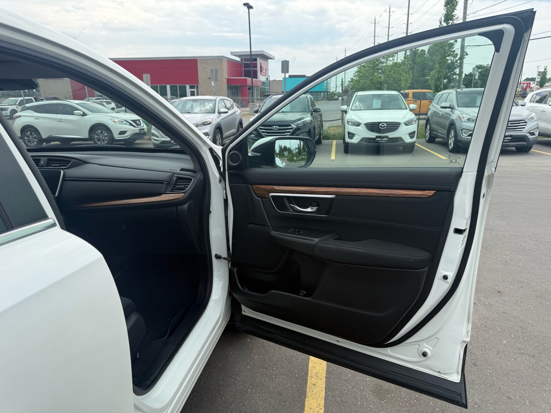 /carage/2017-Honda-CR-V-14900658399503341.jpg
