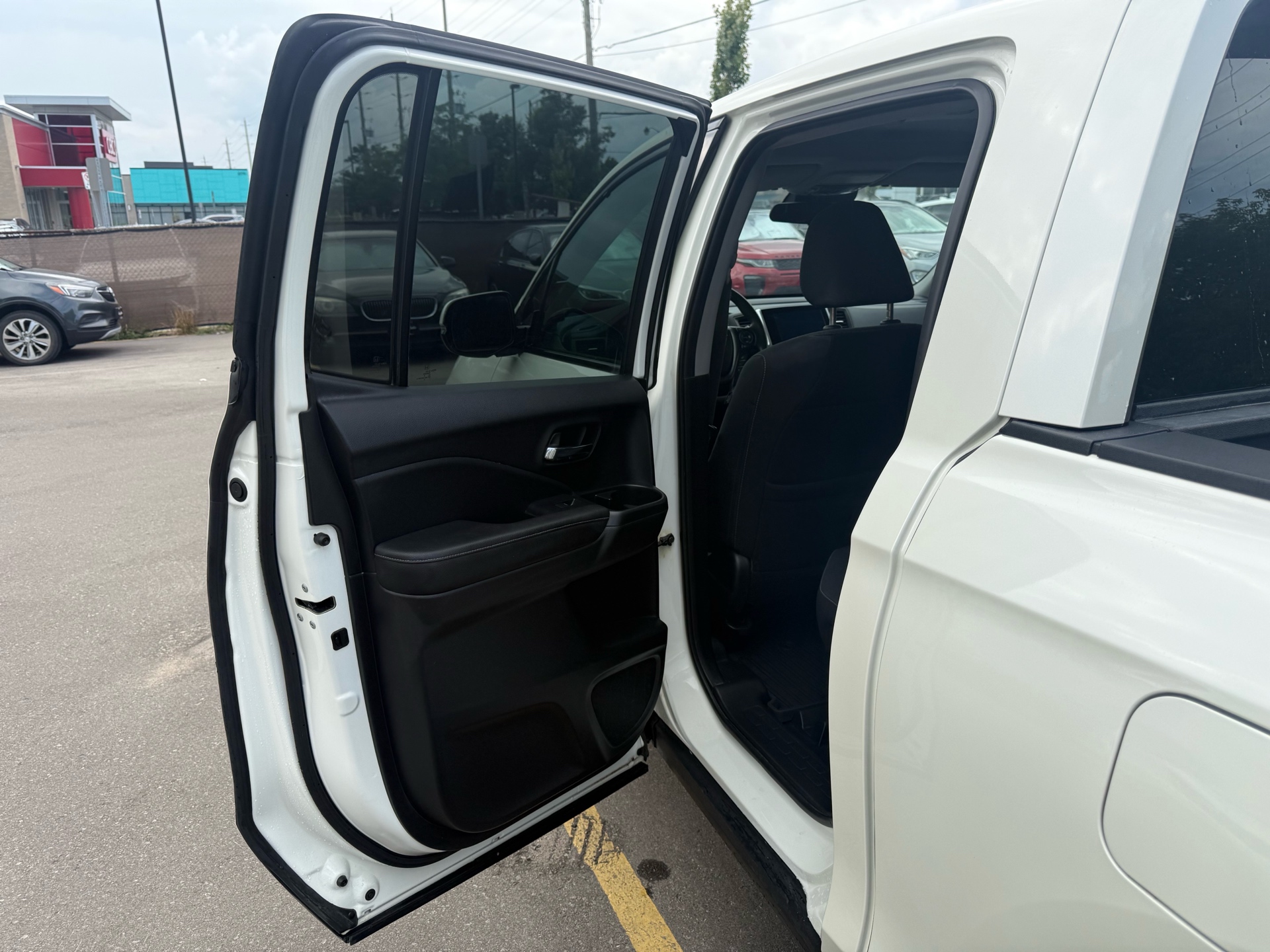 /carage/2017-Honda-Ridgeline-8193971936607569.jpg