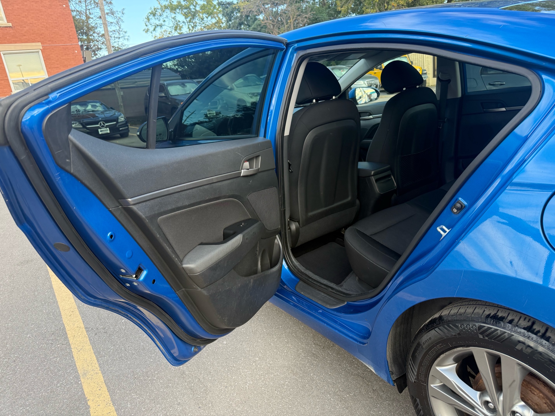 /carage/2017-Hyundai-Elantra-34152218228315245.jpg