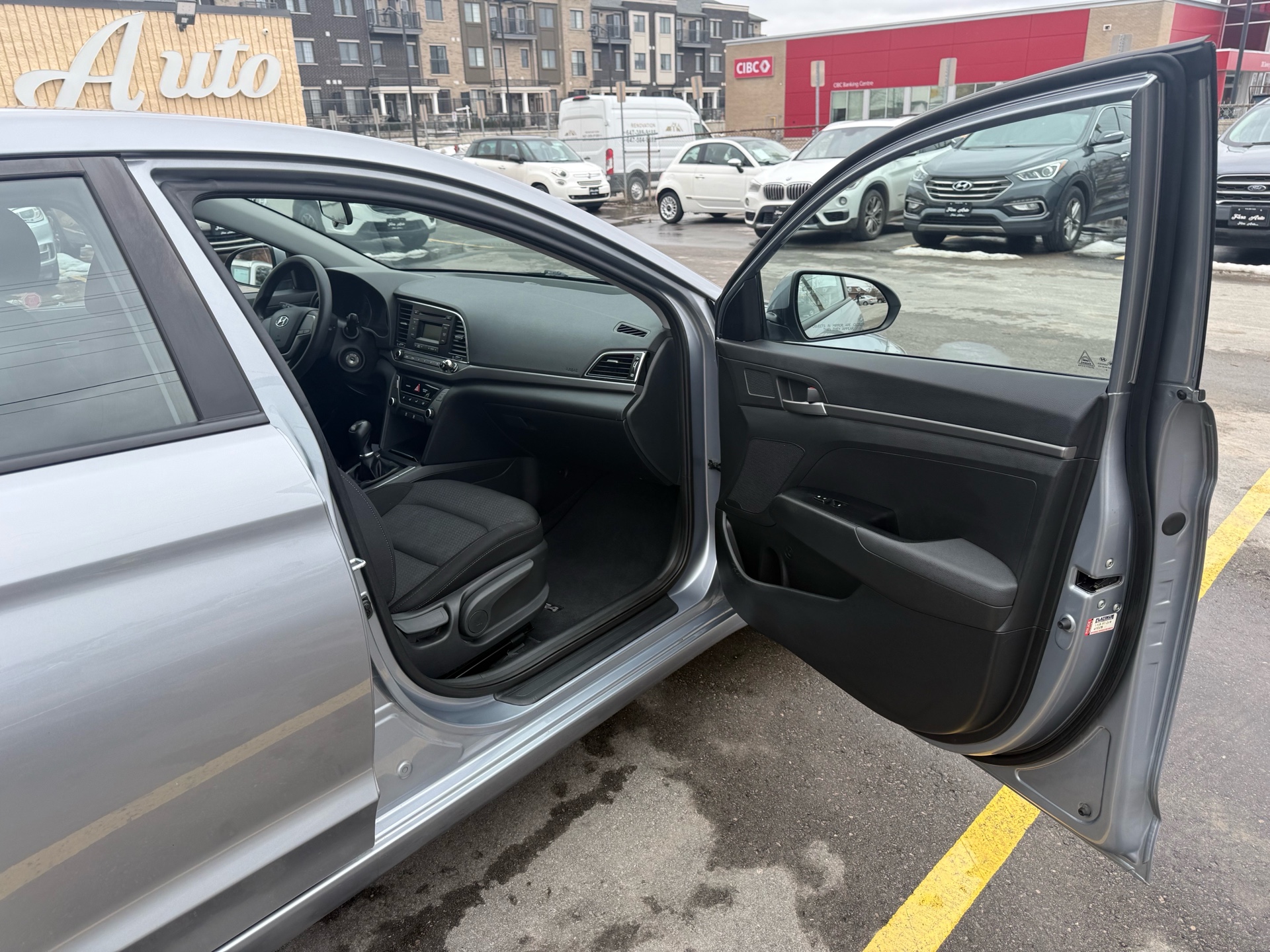 /carage/2017-Hyundai-Elantra-5399240267274674.jpg