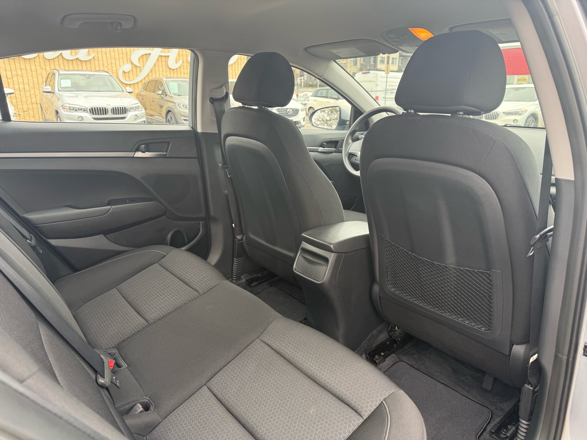 /carage/2017-Hyundai-Elantra-6243801370066742.jpg