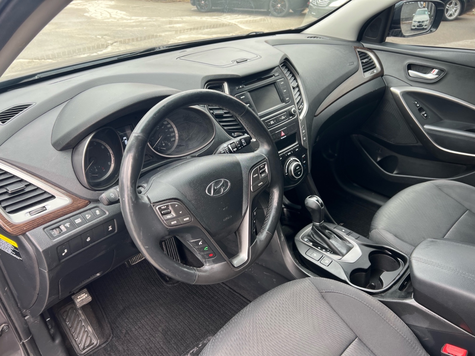/carage/2017-Hyundai-SantaFe-1813549801182166.jpg