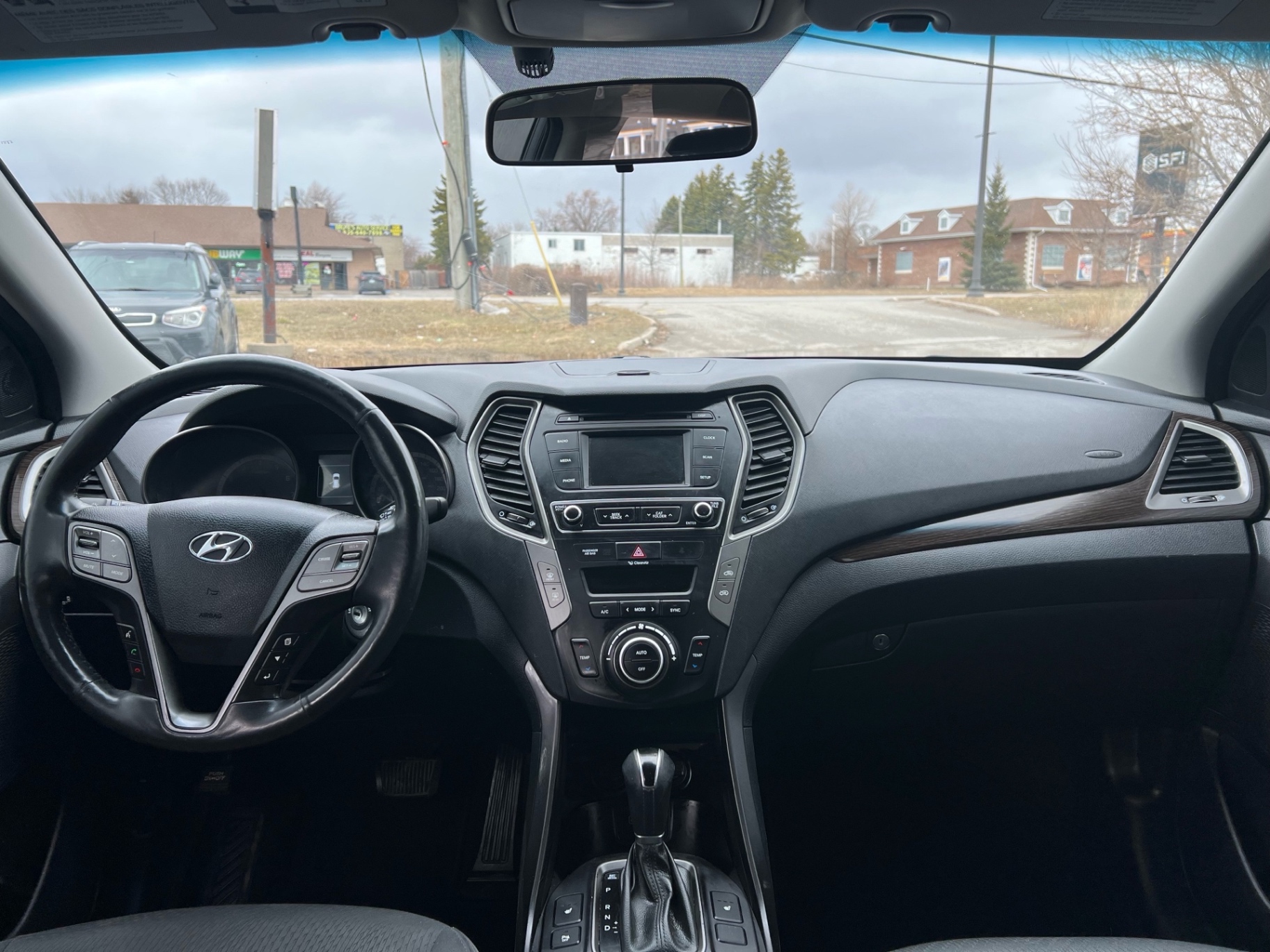 /carage/2017-Hyundai-SantaFe-3407372127949886.jpg