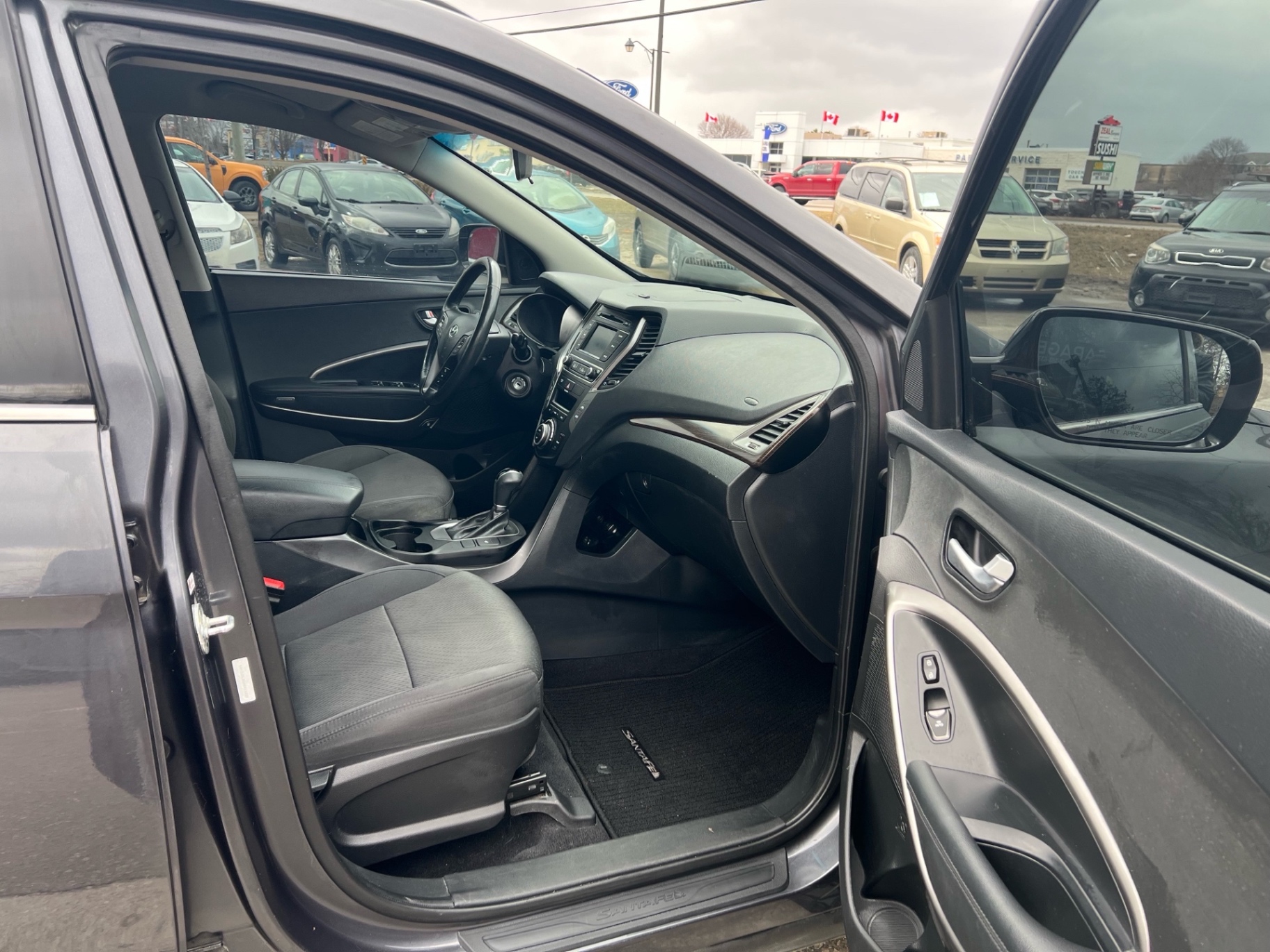 /carage/2017-Hyundai-SantaFe-7446487623619635.jpg