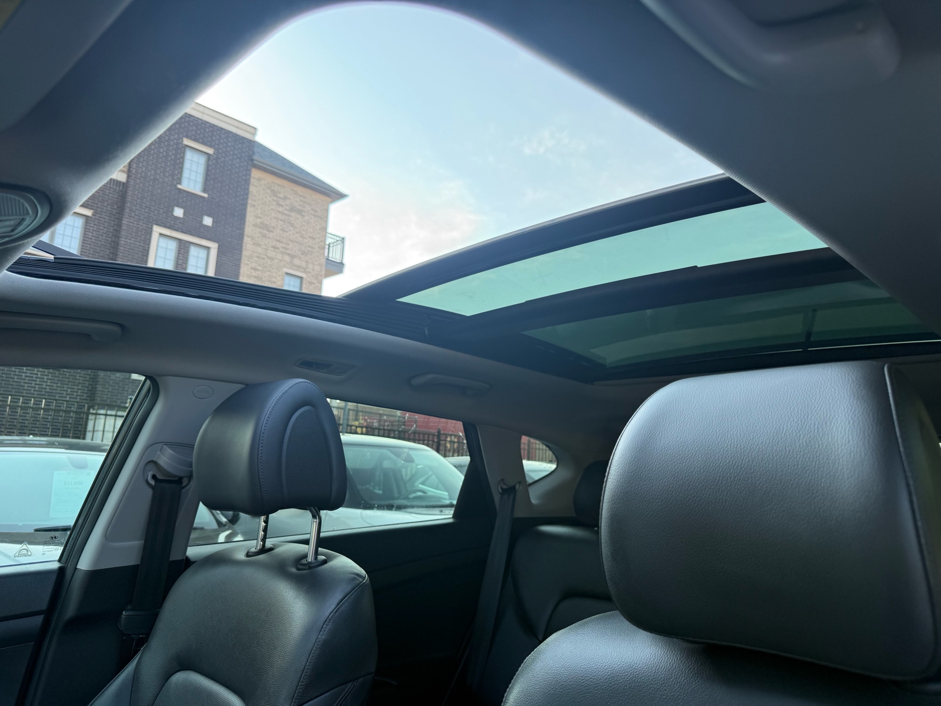 /carage/2017-Hyundai-Tucson-15567846226490567.jpg