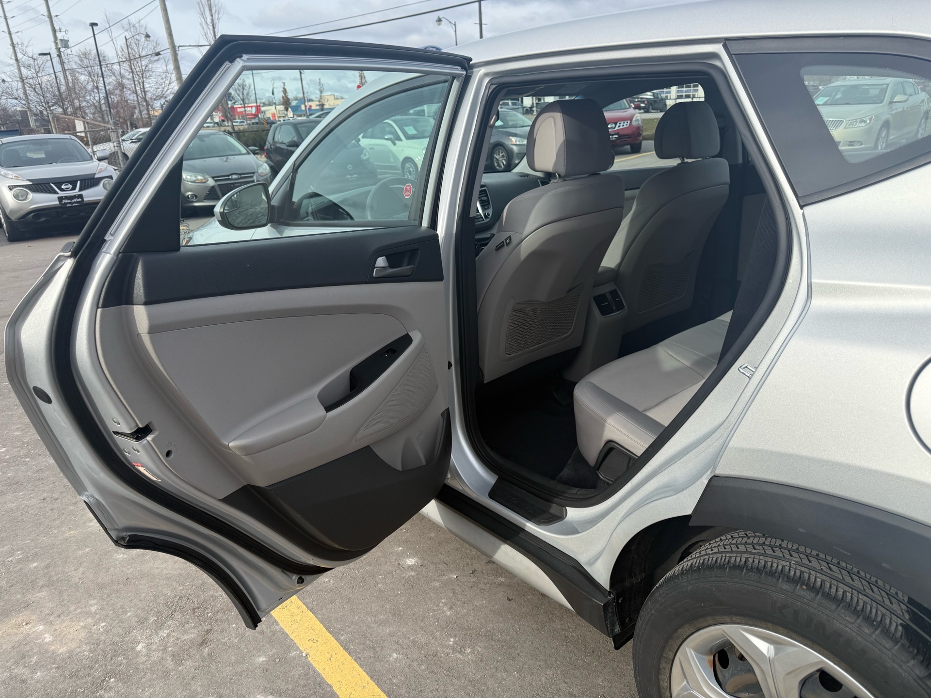 /carage/2017-Hyundai-Tucson-2727382235386968.jpg